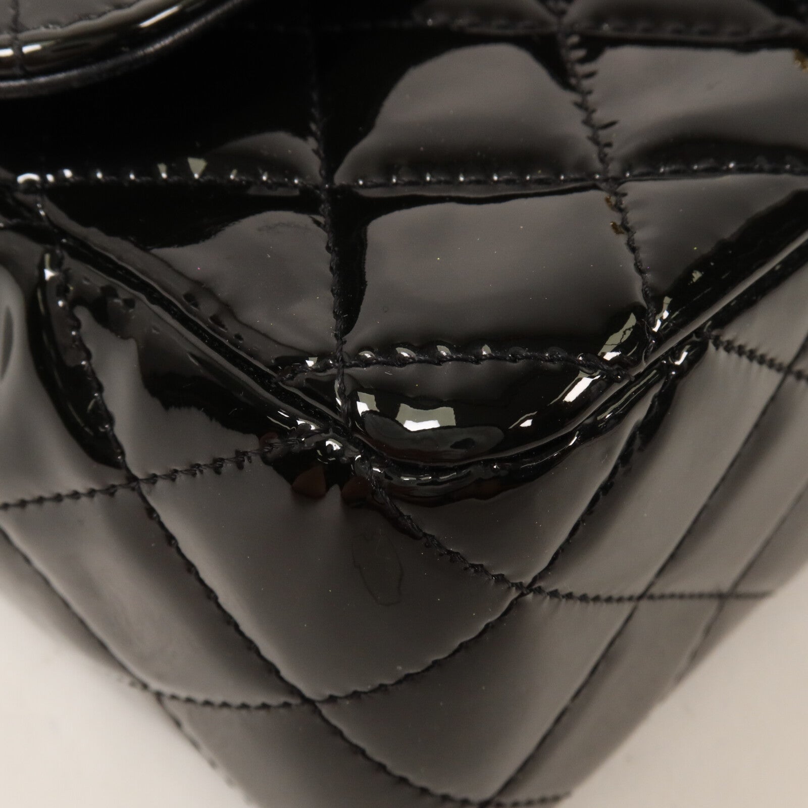 CHANEL 漆皮皮革Mini Classic 20鏈帶肩背袋