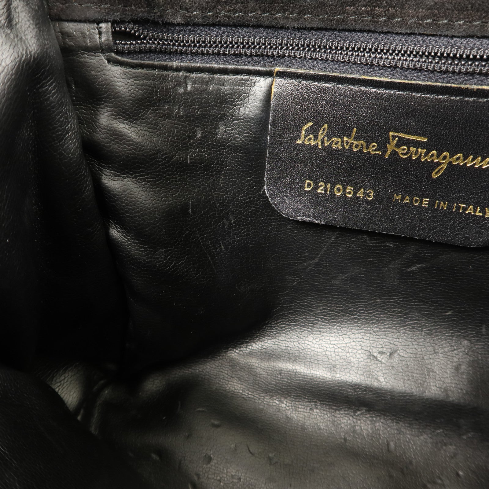 Salvatore Ferragamo 麂皮皮革Shoulder Bag鏈帶肩背袋