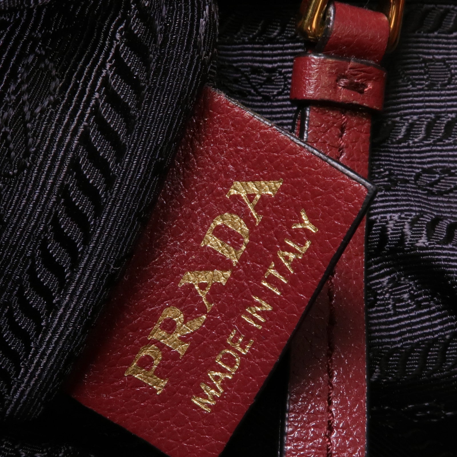 PRADA 牛皮皮革Shoulder Tote金扣肩背袋/手挽袋