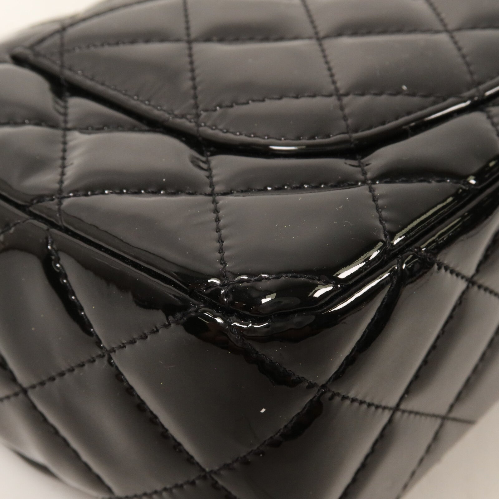 CHANEL 漆皮皮革Mini Classic 20鏈帶肩背袋