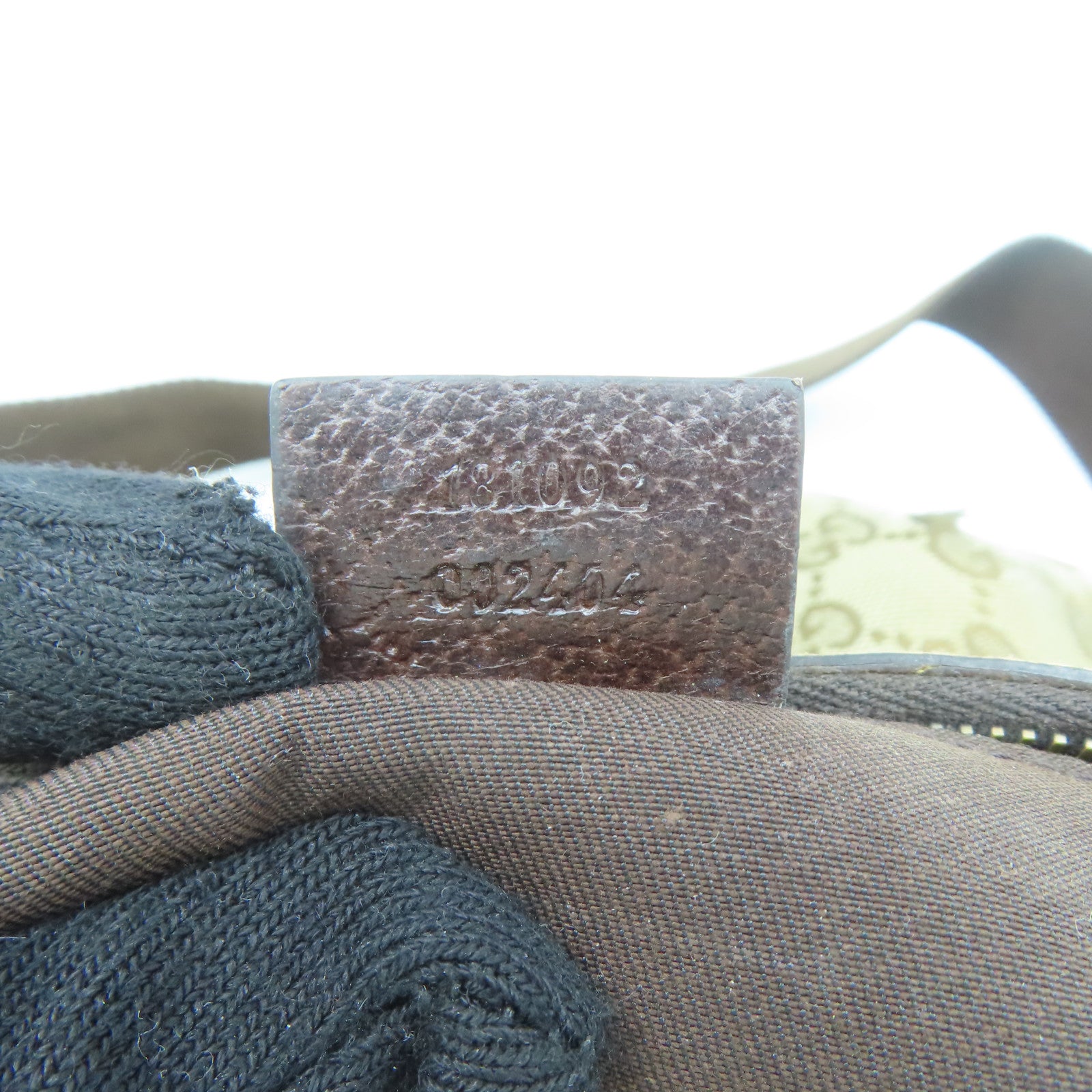 GUCCI 【清倉大減價】帆布Shoulder Bag銀扣肩背袋啡色