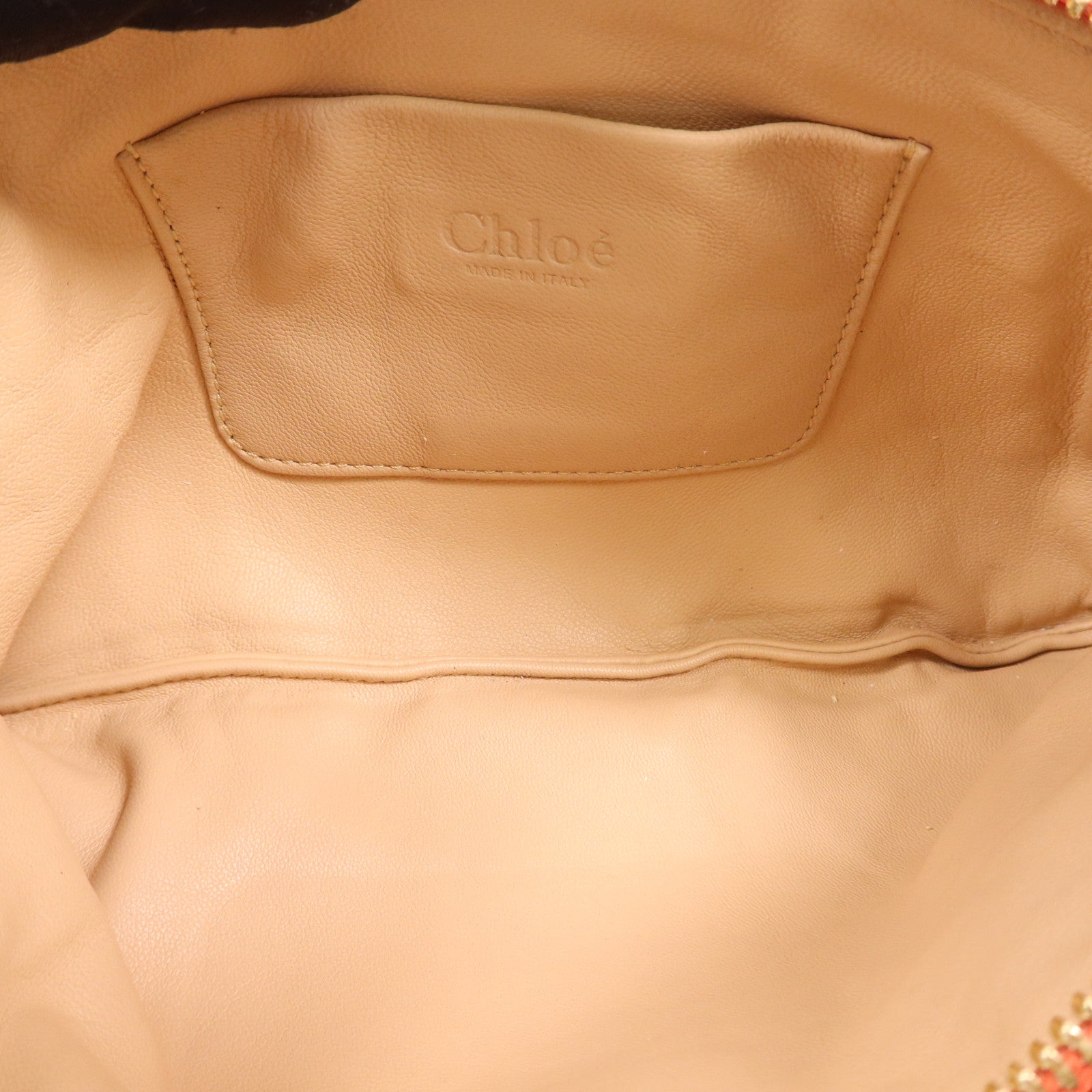 Chloe 羊皮皮革Pouch金扣手拿包