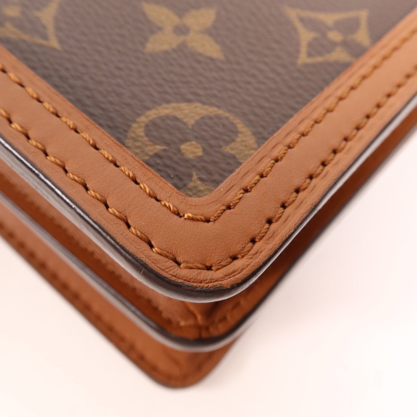 LOUIS VUITTON 【激減優惠】Monogram Reverse Mini Dauphine金扣肩背袋