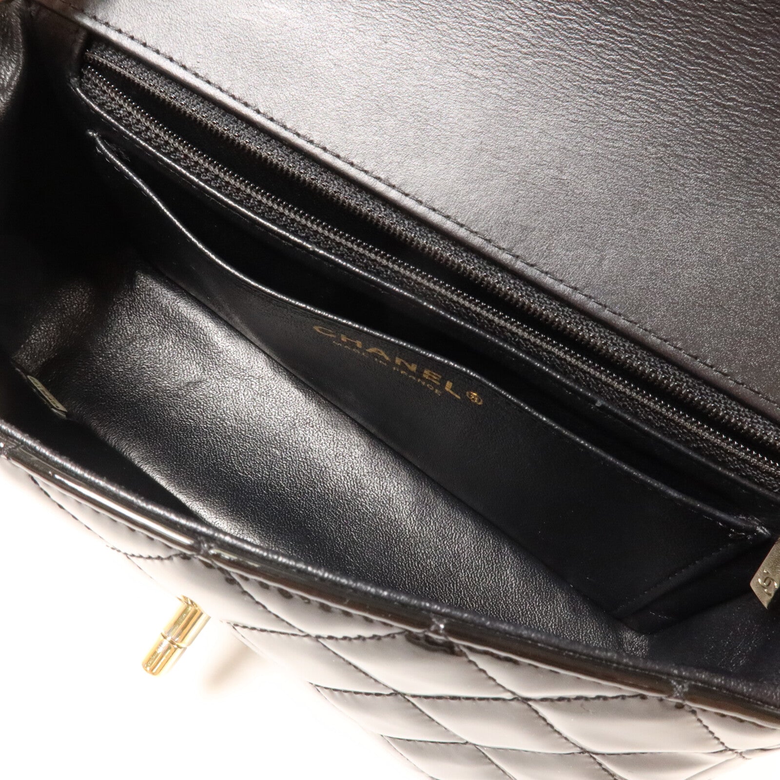 CHANEL 漆皮皮革Mini Classic 20鏈帶肩背袋