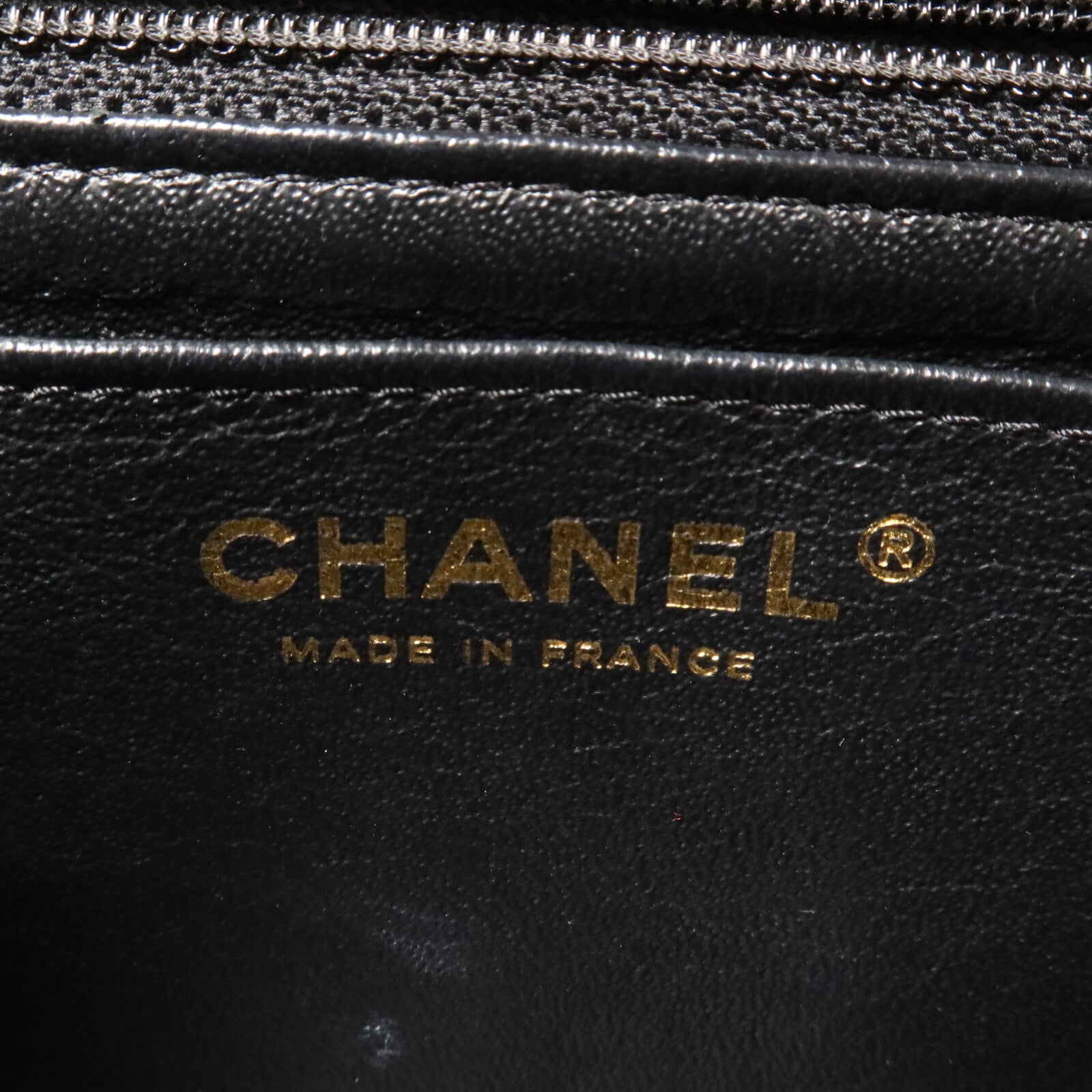 CHANEL 漆皮皮革Mini Classic 20鏈帶肩背袋