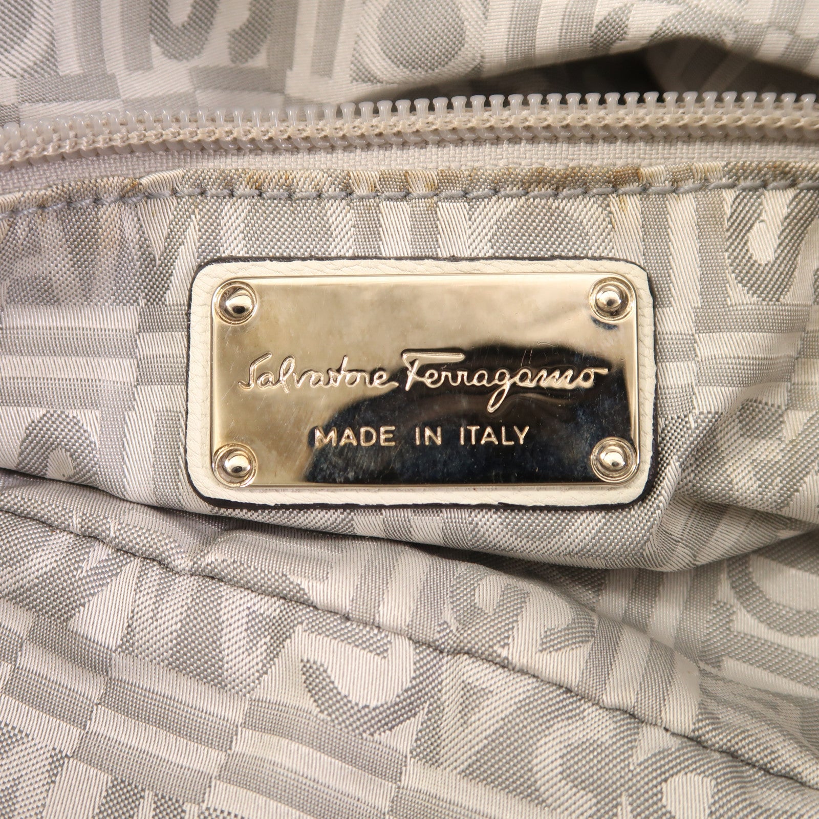 SALVATORE FERRAGAMO SHW Marisa Satchel Shoulder Bag Calfskin Leather Off White