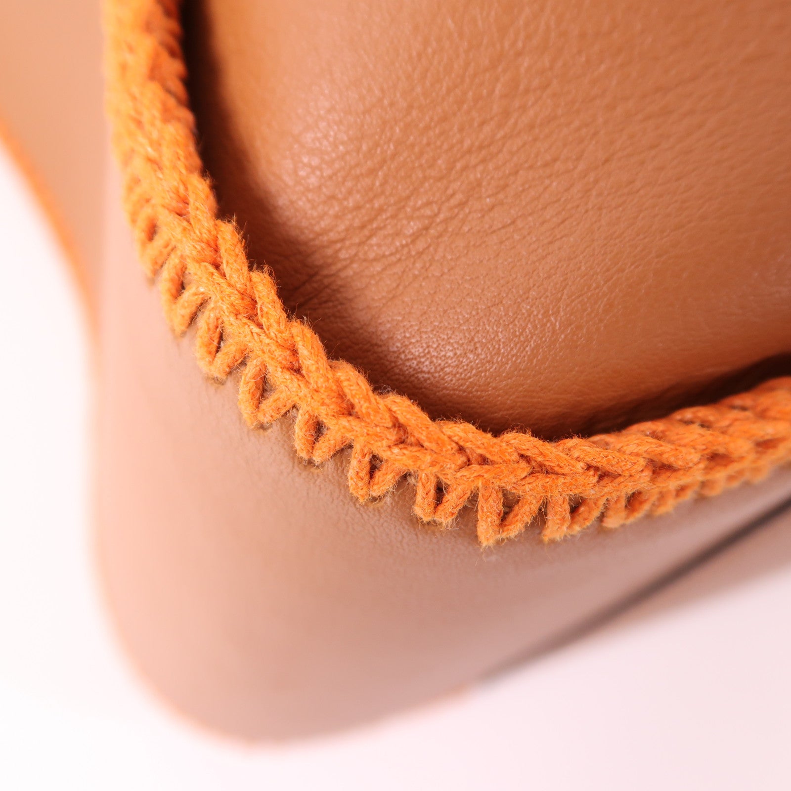 LOEWE 牛皮皮革Hammock Small銀扣手挽肩背兩用袋