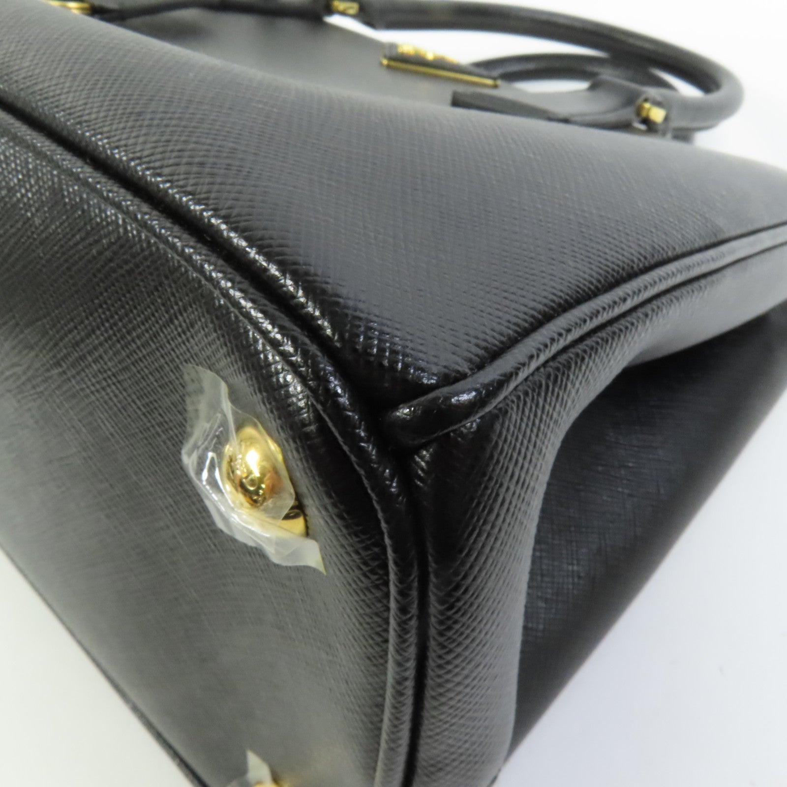 PRADA Saffiano皮革2Way Bag金扣手挽肩背兩用袋