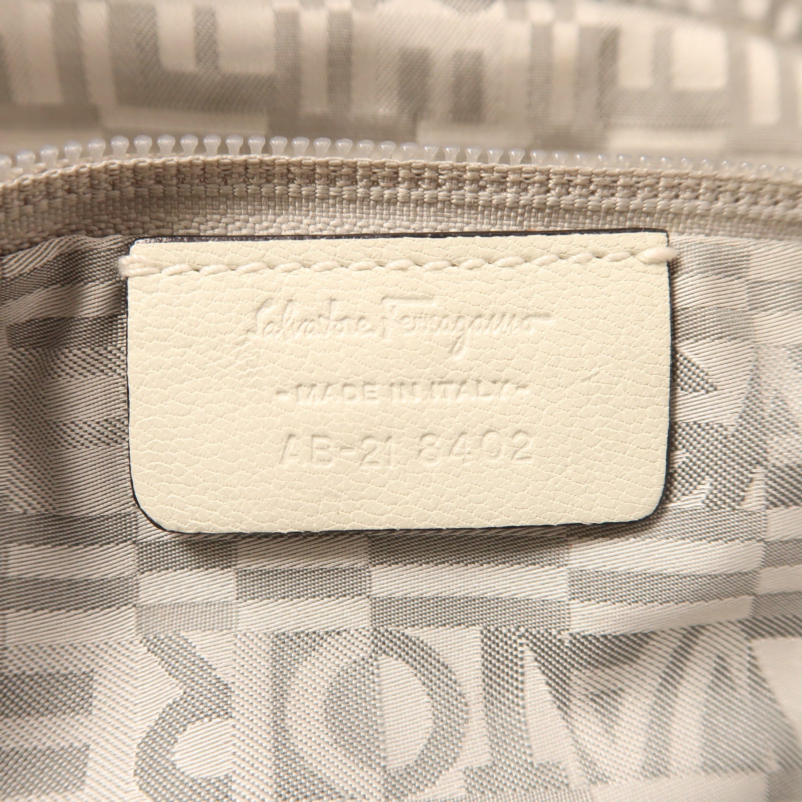 SALVATORE FERRAGAMO SHW Marisa Satchel Shoulder Bag Calfskin Leather Off White