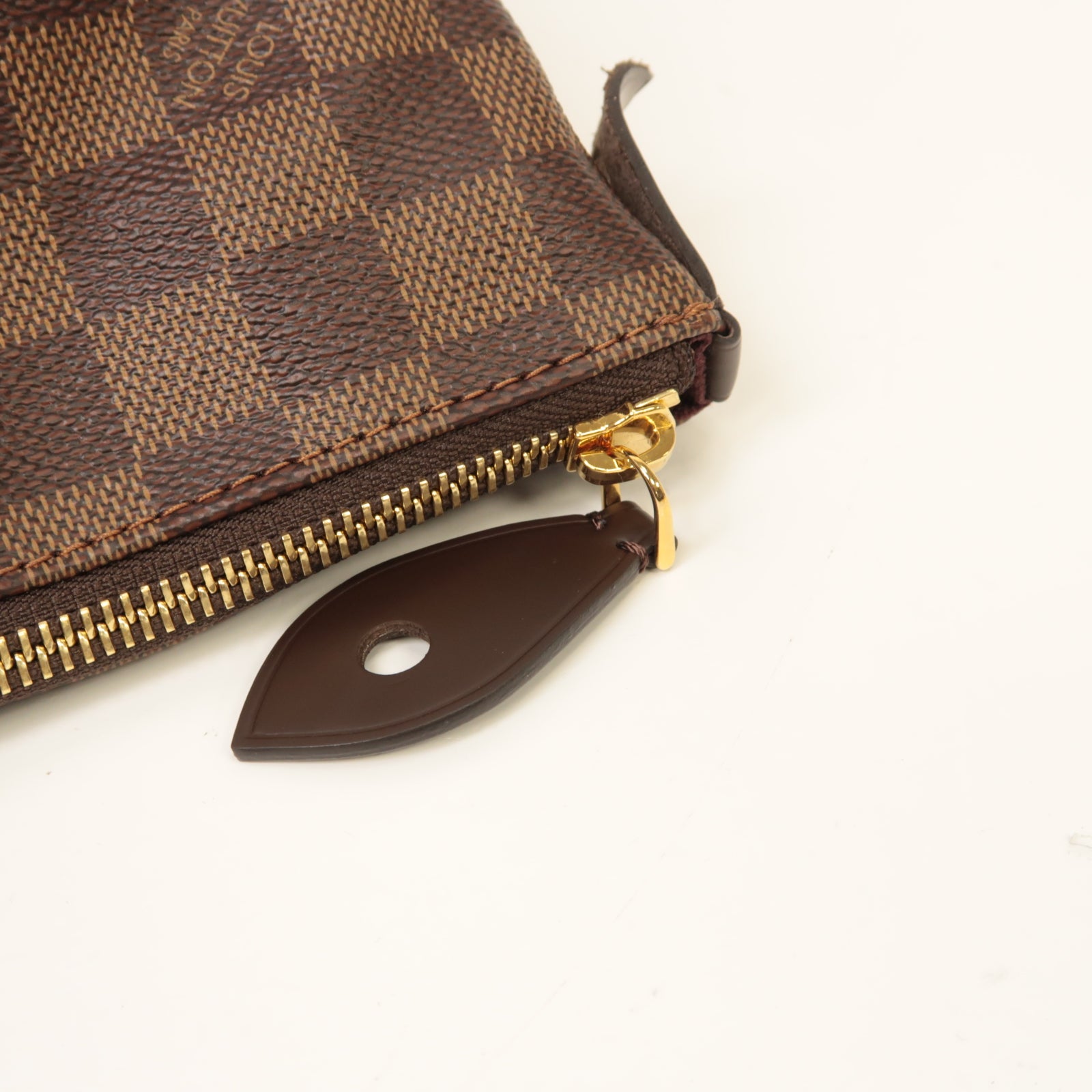 LOUIS VUITTON Damier Lena MM金扣肩背袋啡色