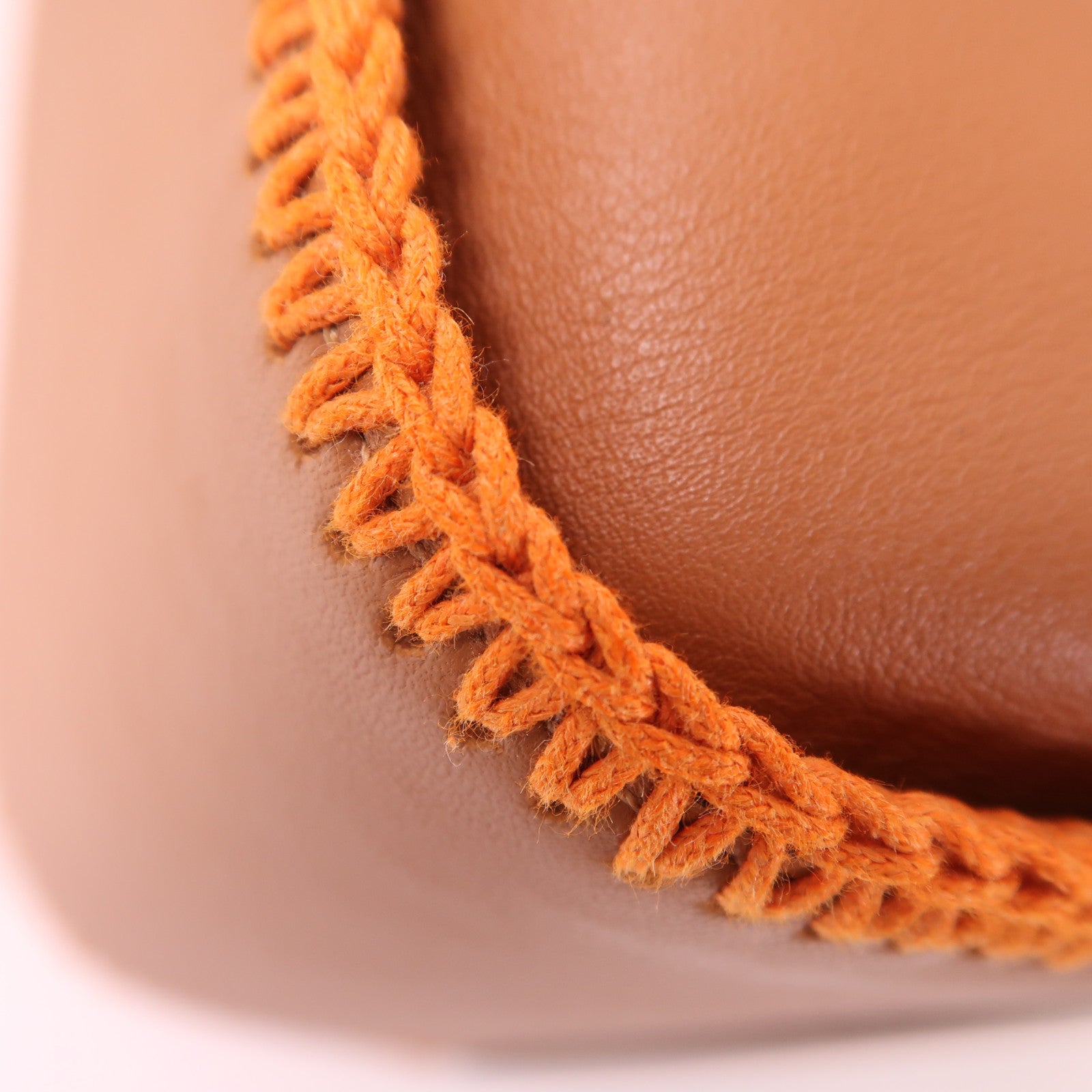 LOEWE 牛皮皮革Hammock Small銀扣手挽肩背兩用袋