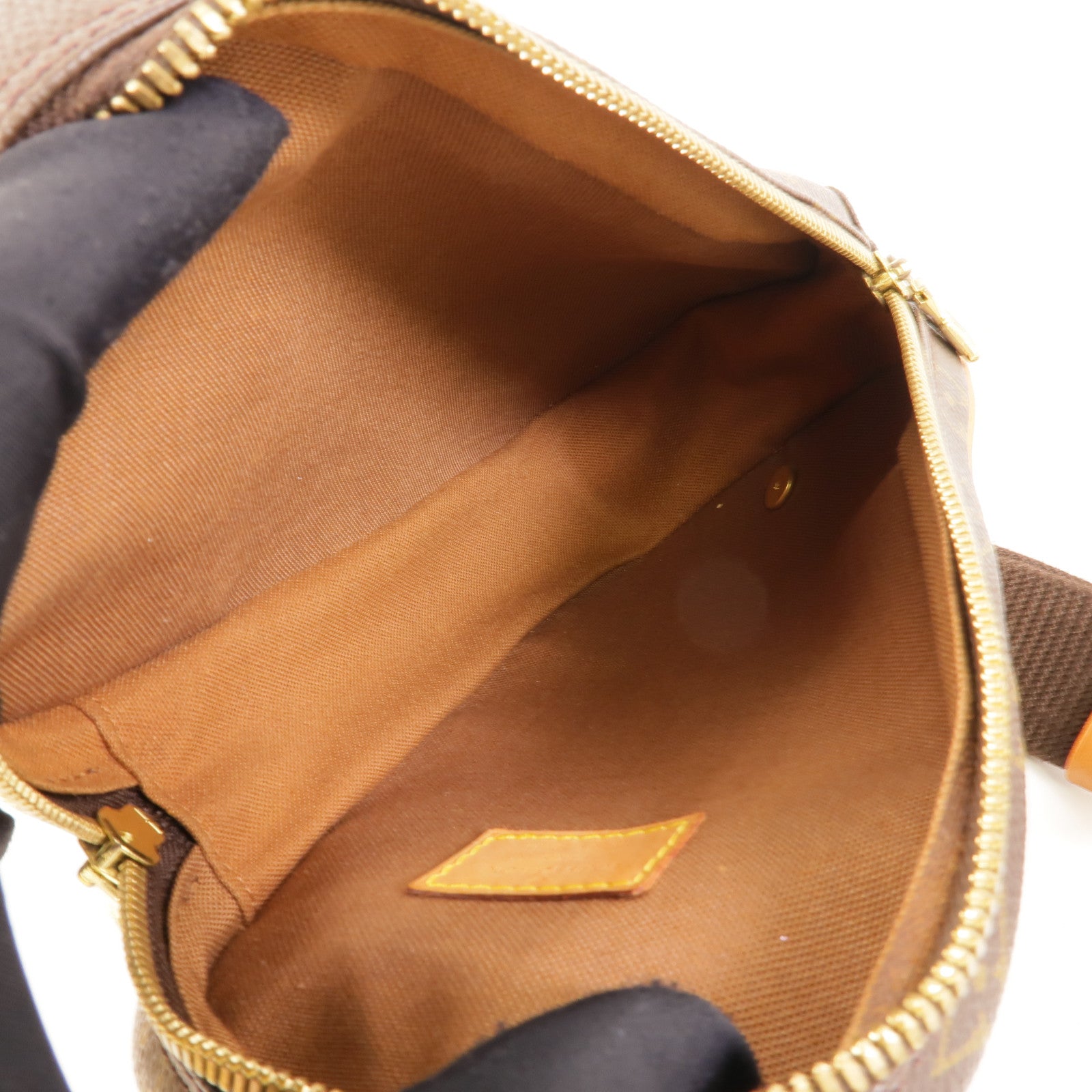 LOUIS VUITTON Monogram Pochette Gange金扣肩背袋
