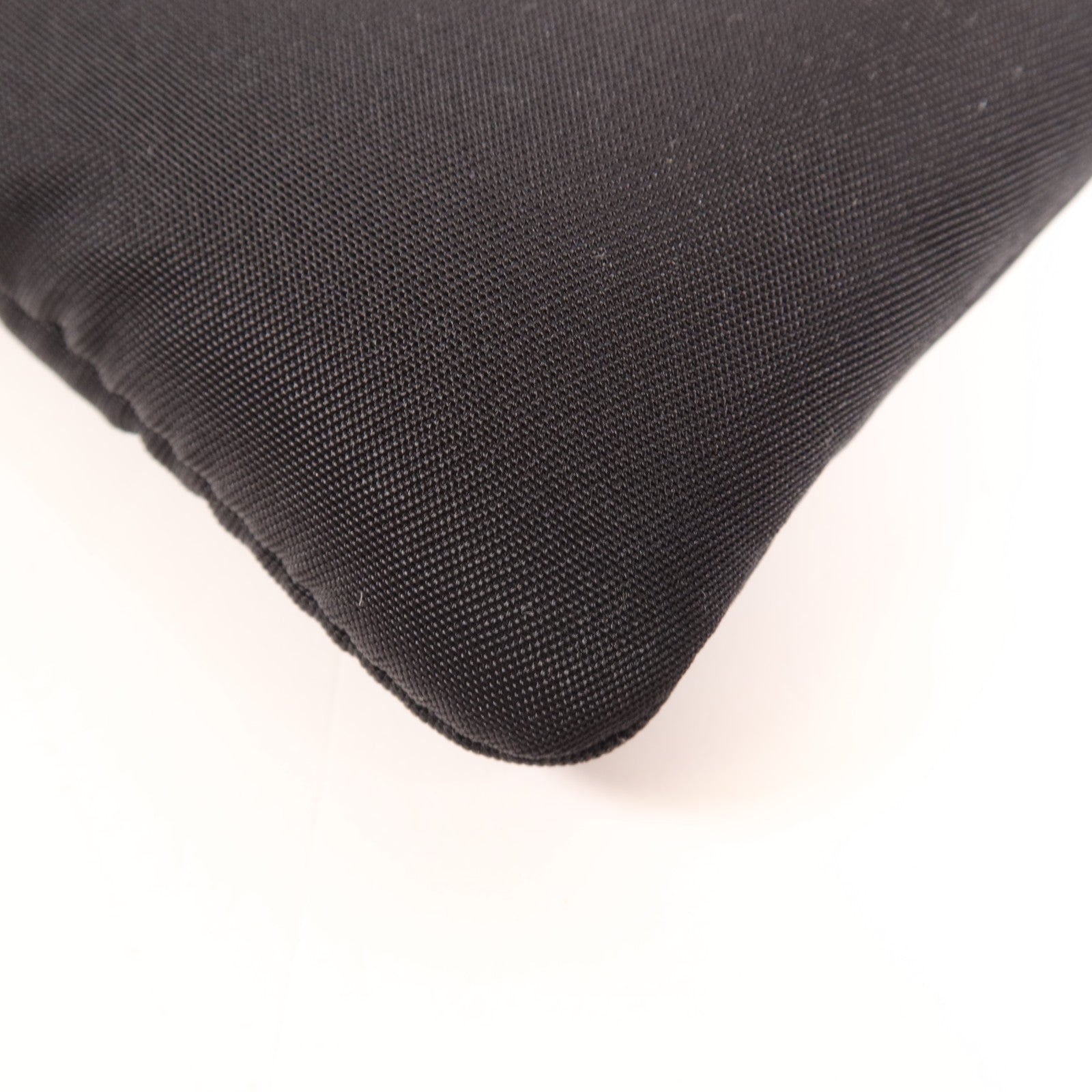 PRADA 尼龍SmartPhone Case銀扣肩背袋