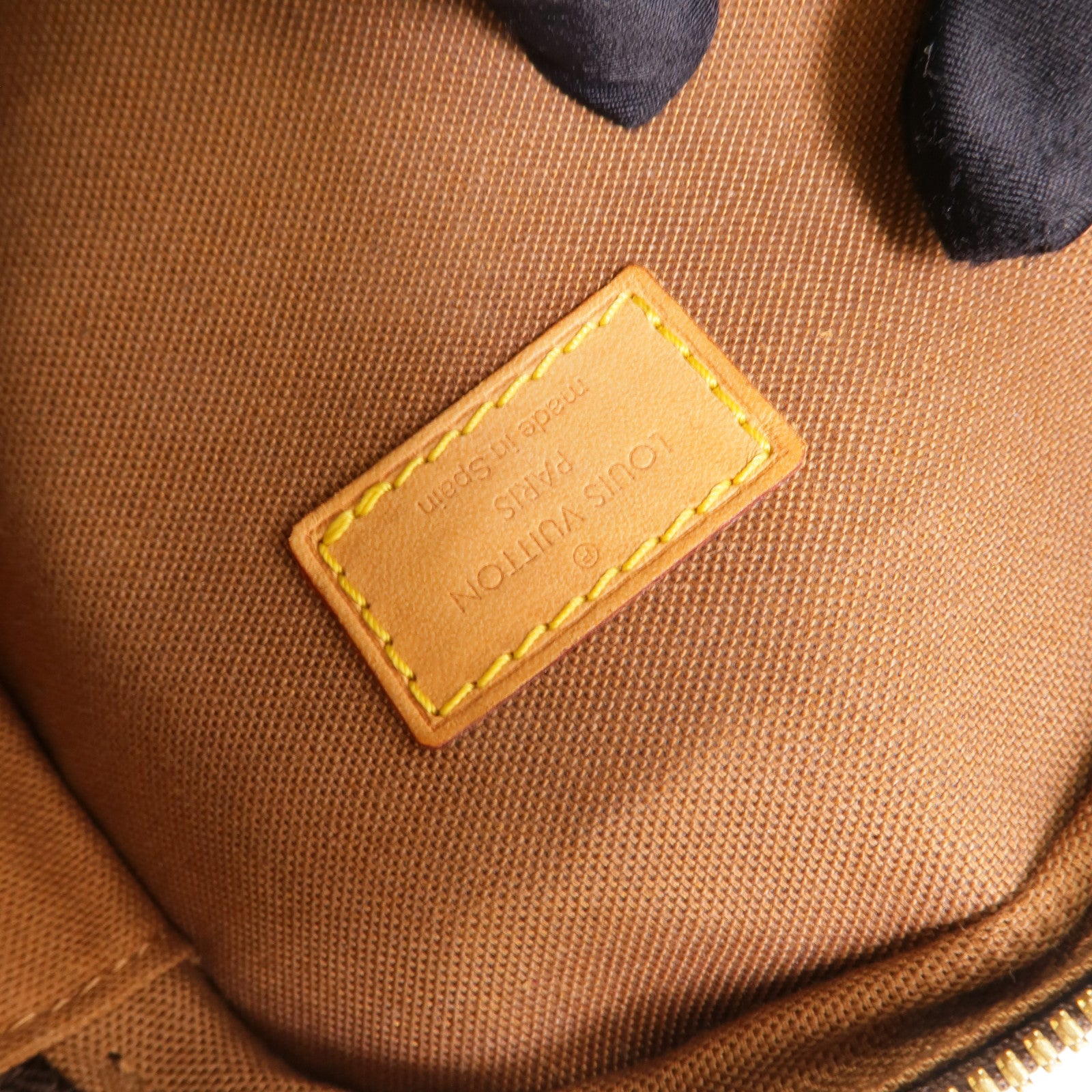 LOUIS VUITTON Monogram Pochette Gange金扣肩背袋