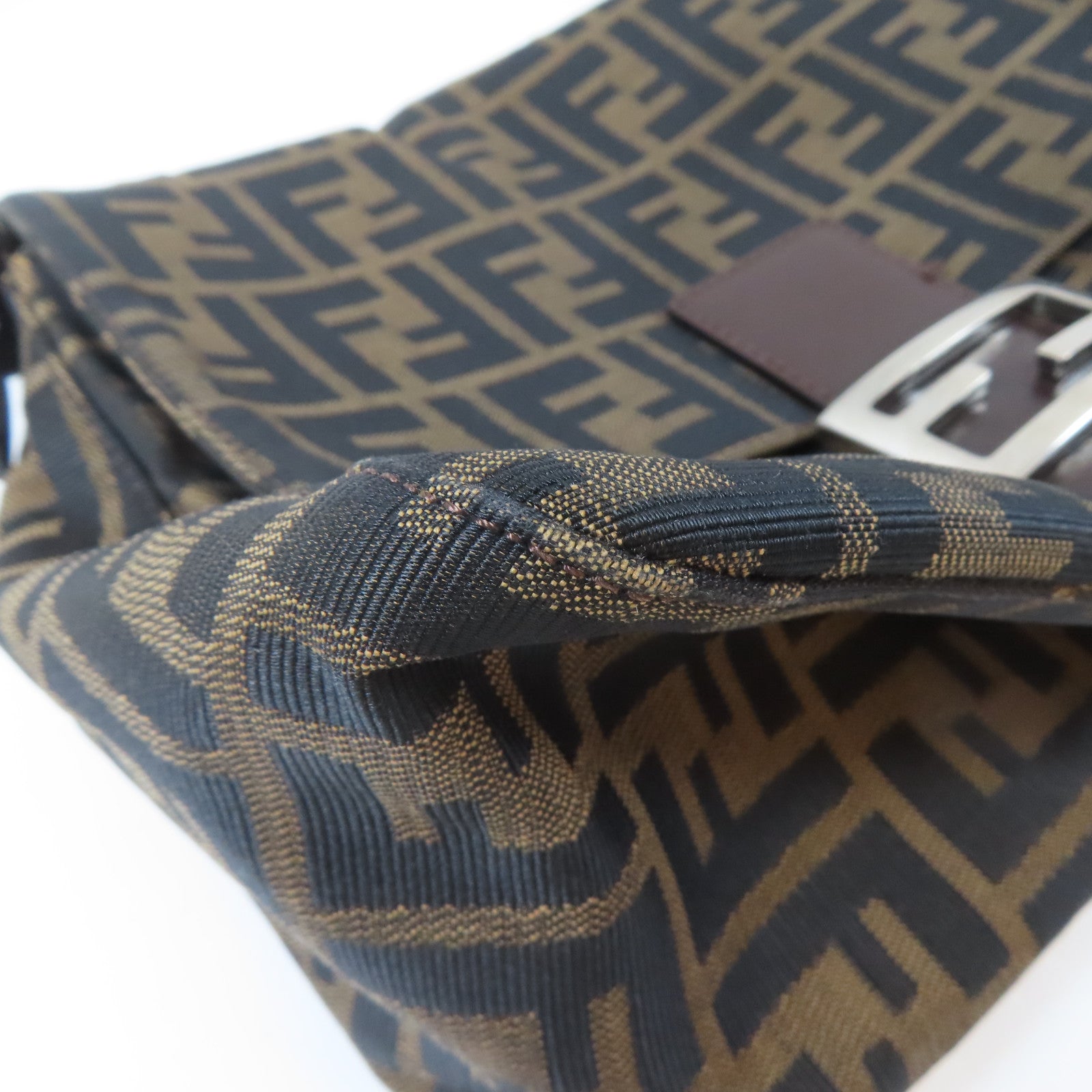 FENDI 帆布Mama Baguette銀扣肩背袋啡色/黑色