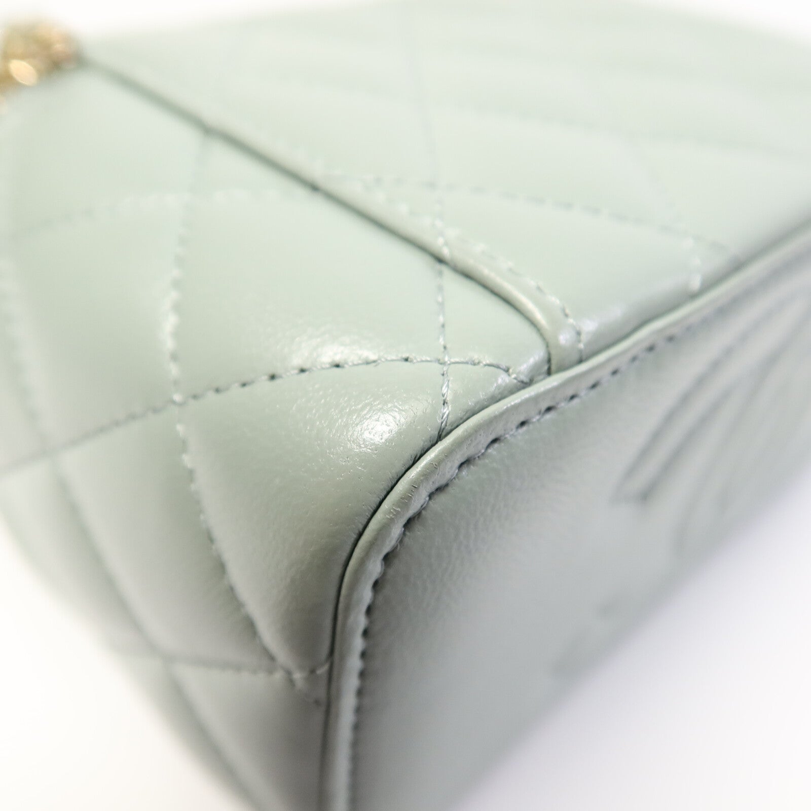 CHANEL 羊皮皮革Vanity Case鏈帶肩背袋