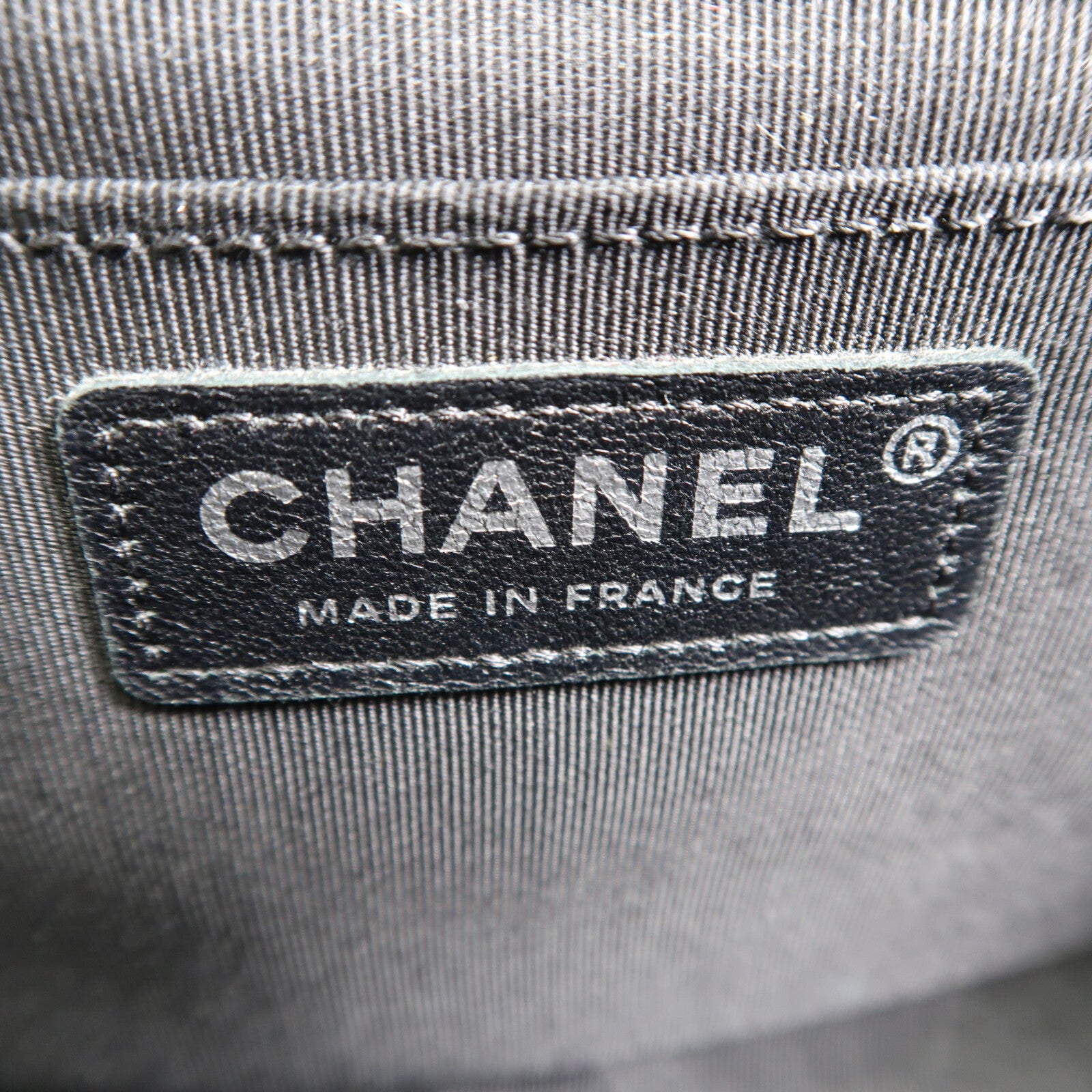 CHANEL 牛皮皮革Boy 25鏈帶肩背袋