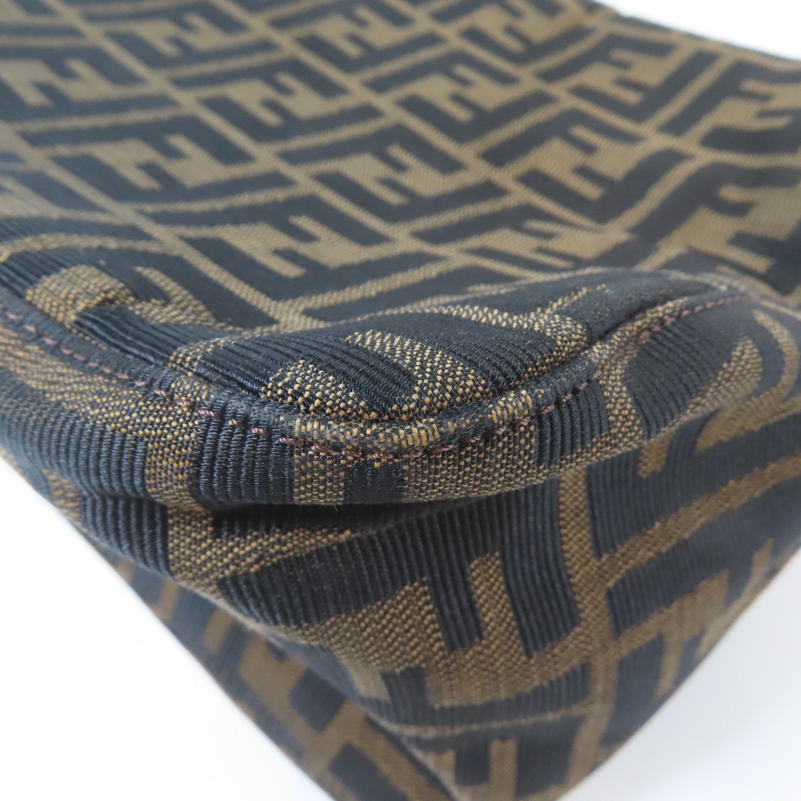 FENDI 帆布Mama Baguette銀扣肩背袋啡色/黑色