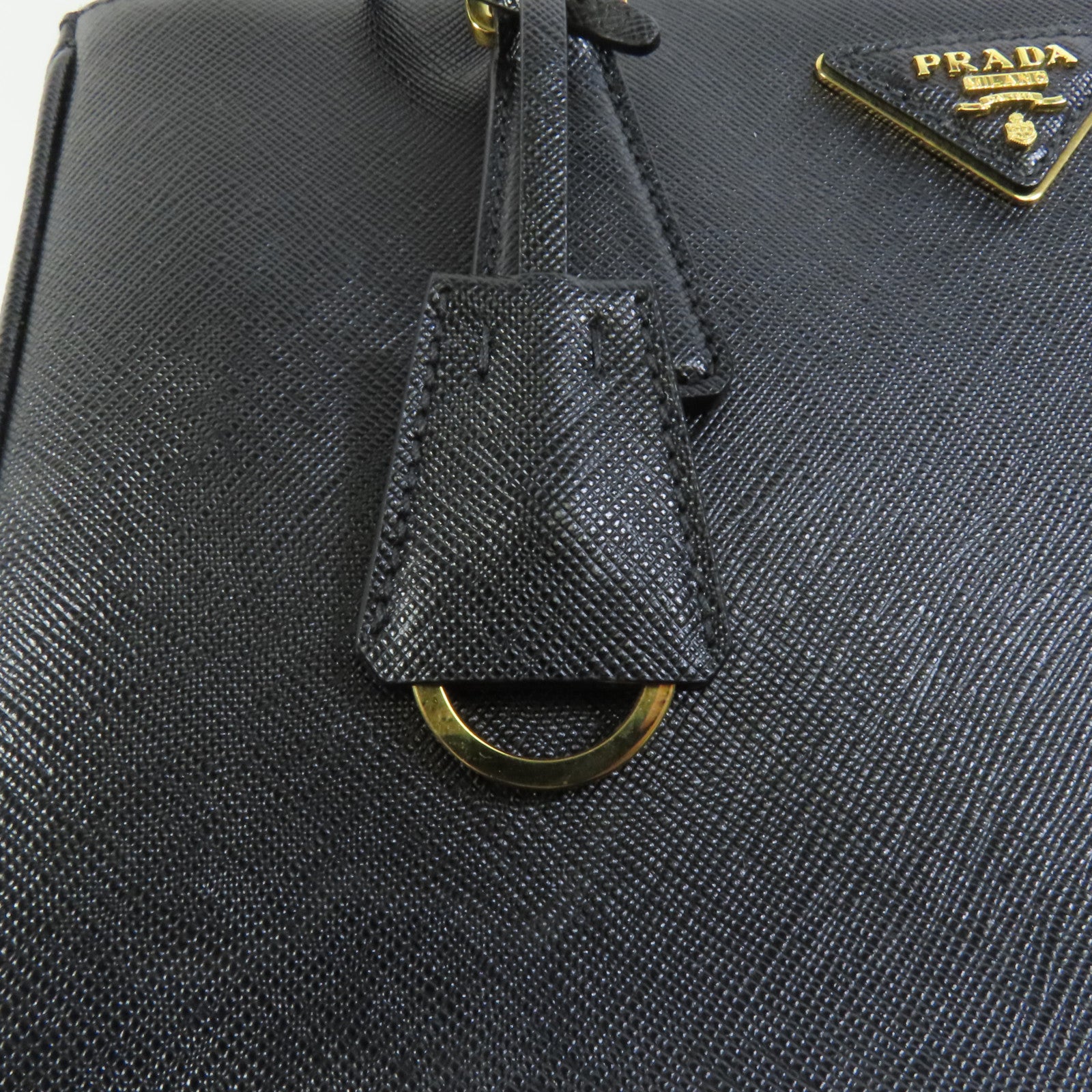 PRADA Saffiano皮革2Way Bag金扣手挽肩背兩用袋