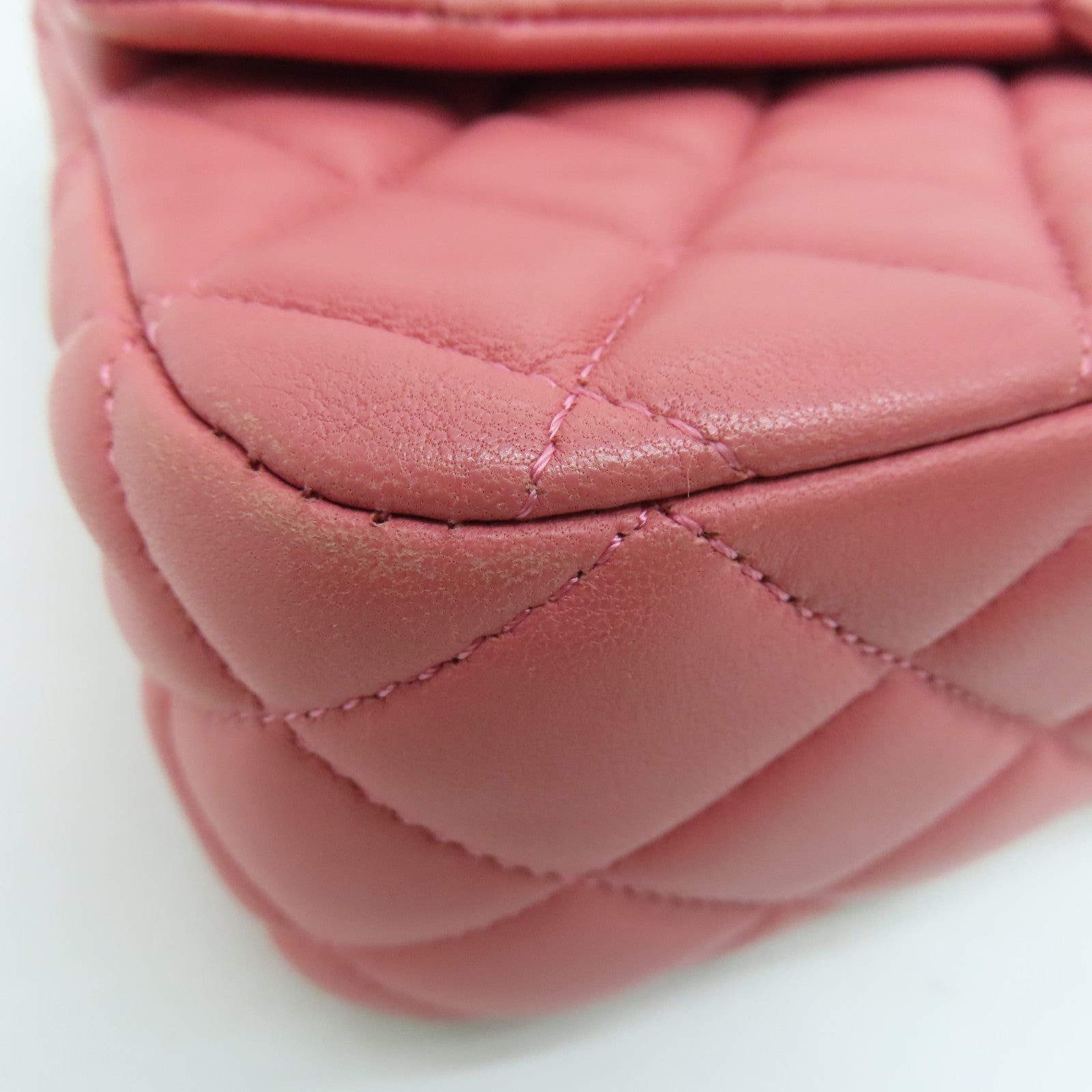 CHANEL 羊皮皮革Chain Shoulder链带肩背袋金扣粉红色