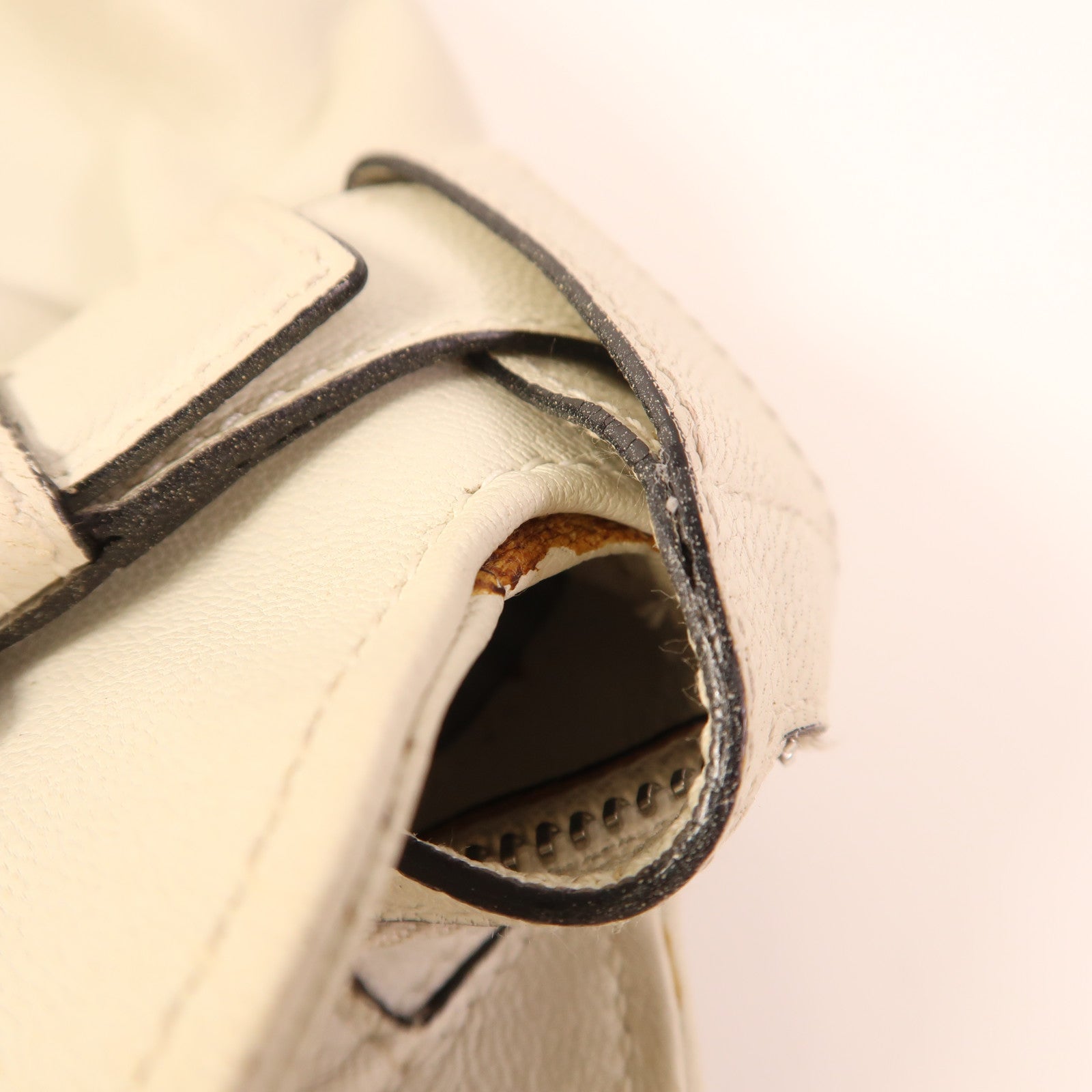 SALVATORE FERRAGAMO SHW Marisa Satchel Shoulder Bag Calfskin Leather Off White