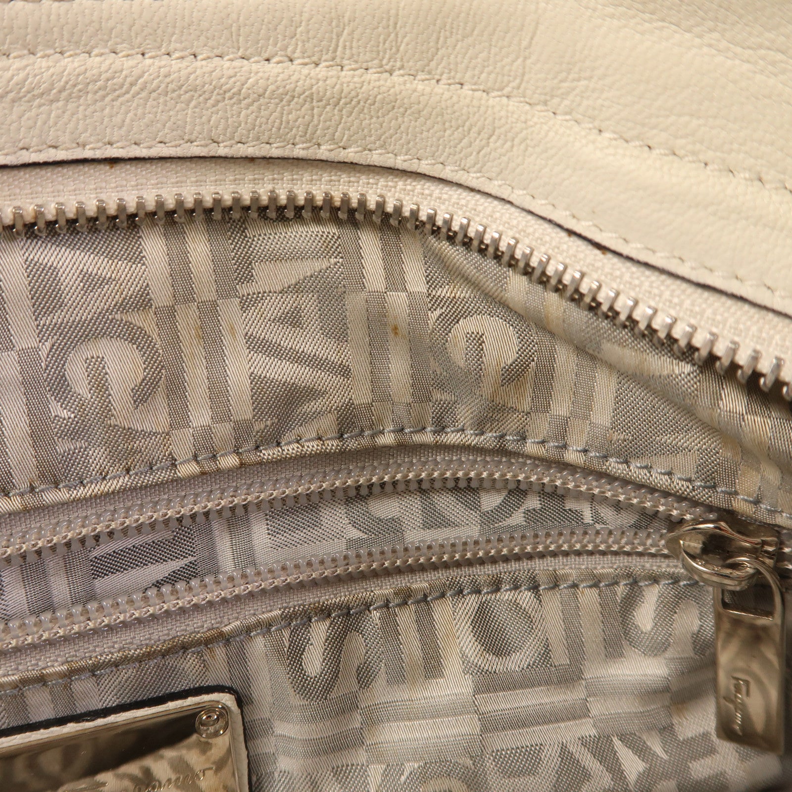 SALVATORE FERRAGAMO SHW Marisa Satchel Shoulder Bag Calfskin Leather Off White