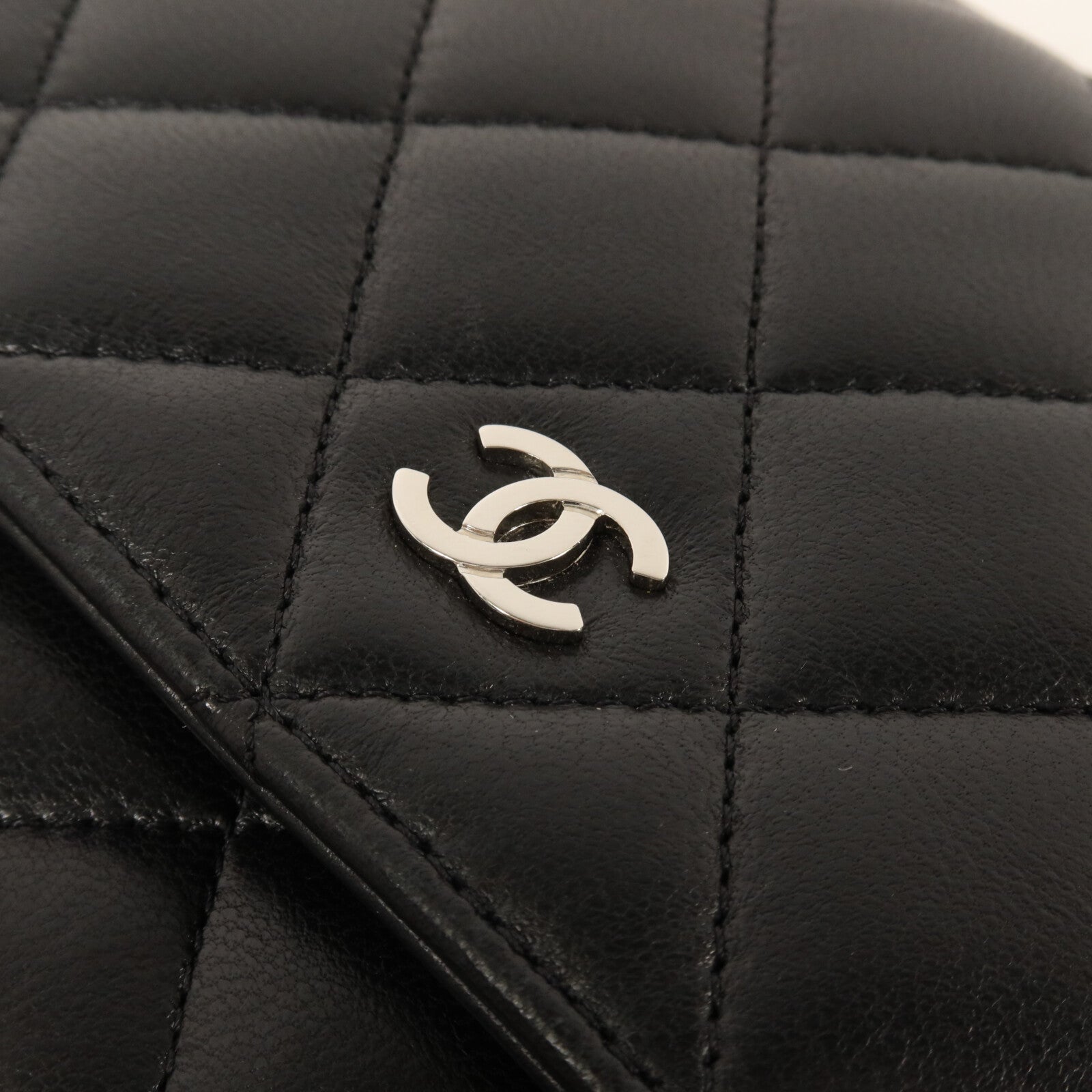 CHANEL 羊皮皮革Wallet On Chain鏈帶肩背袋
