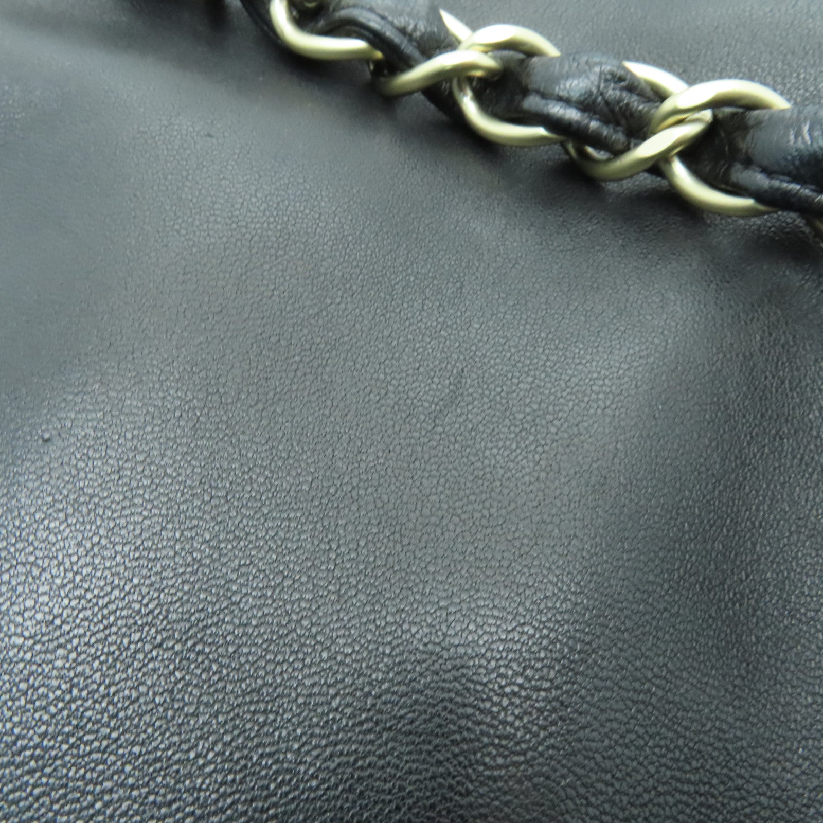 CHANEL 羊皮皮革Chain Shoulder金扣鏈帶肩背袋黑色
