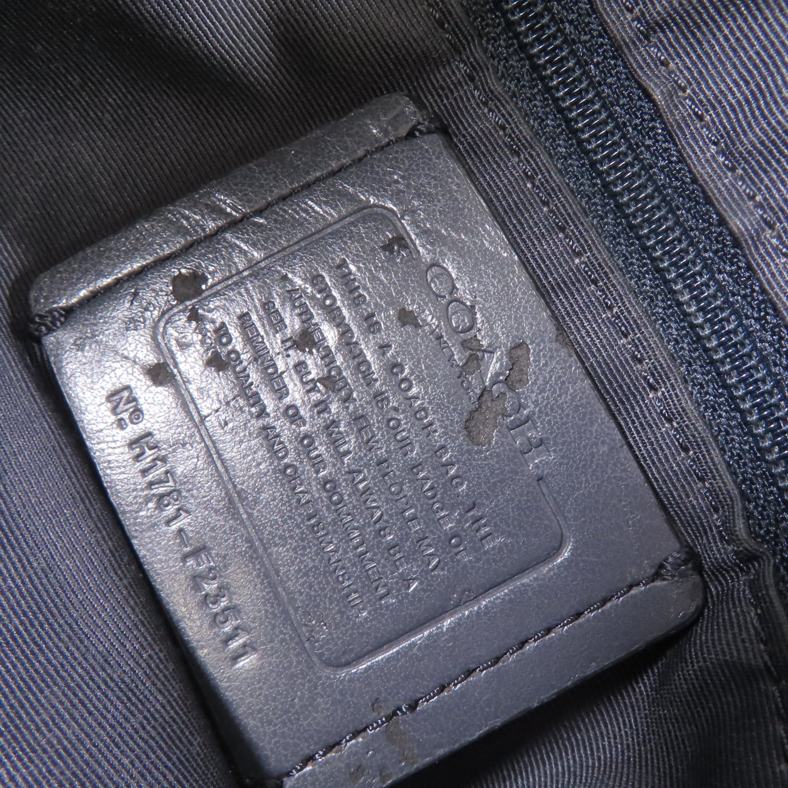 COACH 牛皮皮革Shoulder Bag金扣肩背袋深藍色
