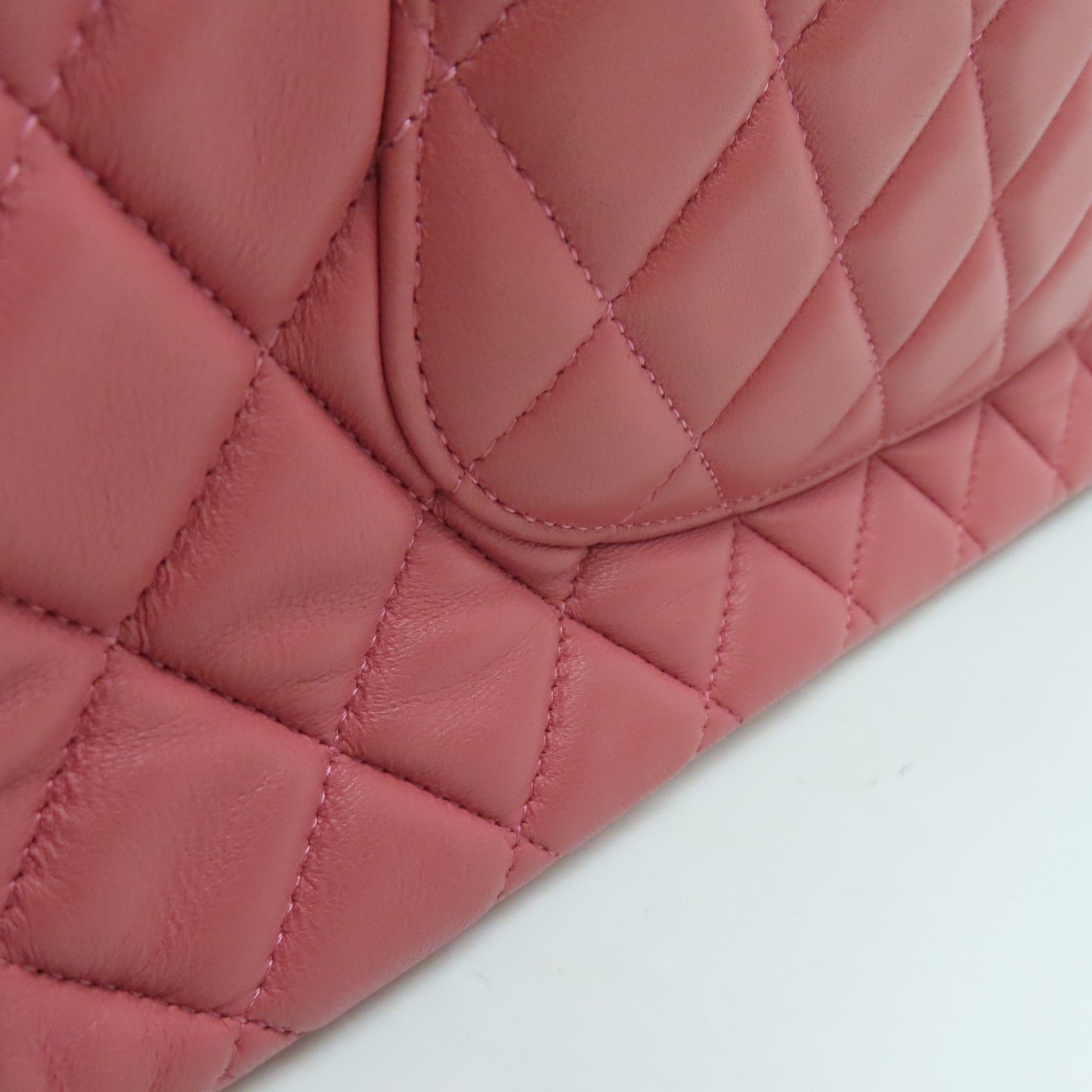 CHANEL 羊皮皮革Chain Shoulder链带肩背袋金扣粉红色