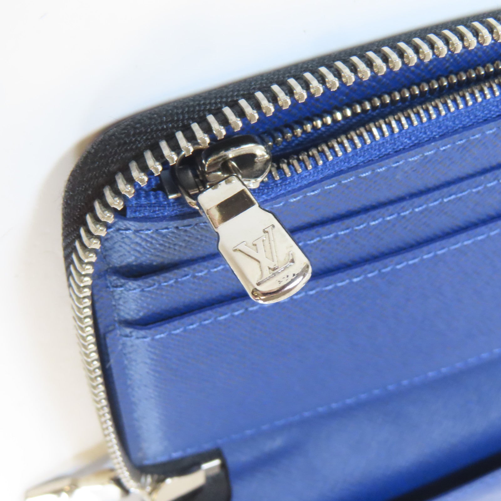 LOUIS VUITTON 【激減優惠】Taiga Long Wallet銀扣長錢包藍色