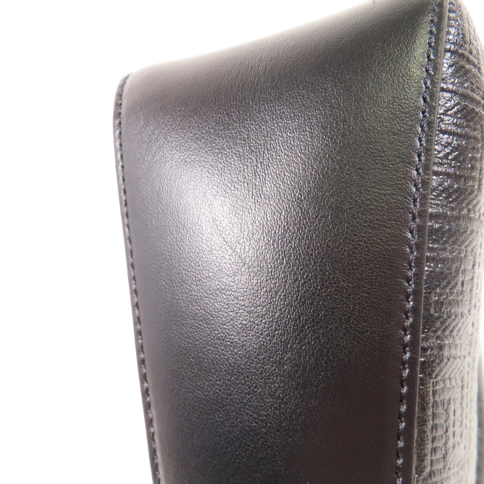 GIVENCHY 牛皮皮革Small Moon Cut Out Bag金扣肩背袋