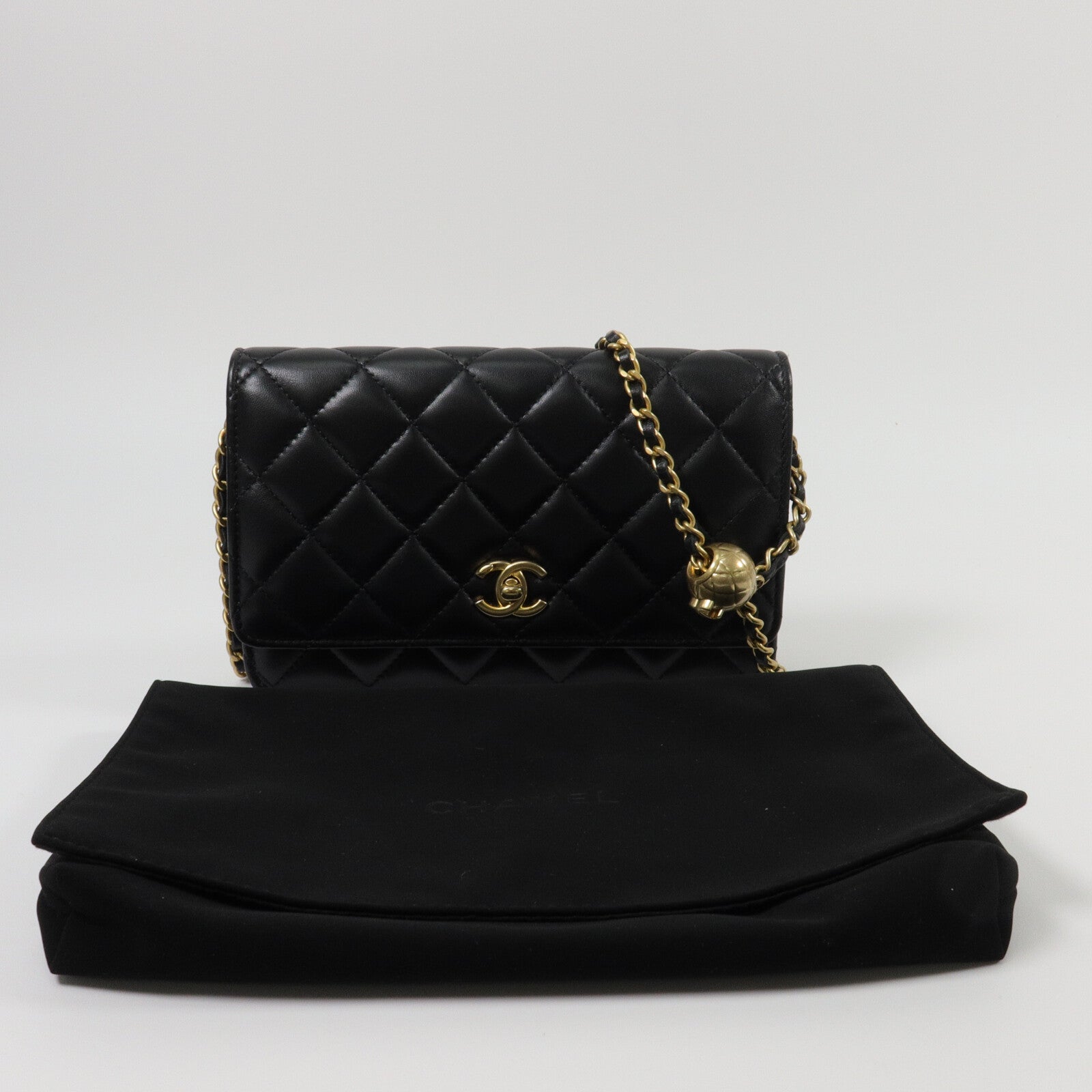 CHANEL 羊皮皮革Wallet On Chain With Gold Ball鏈帶肩背袋