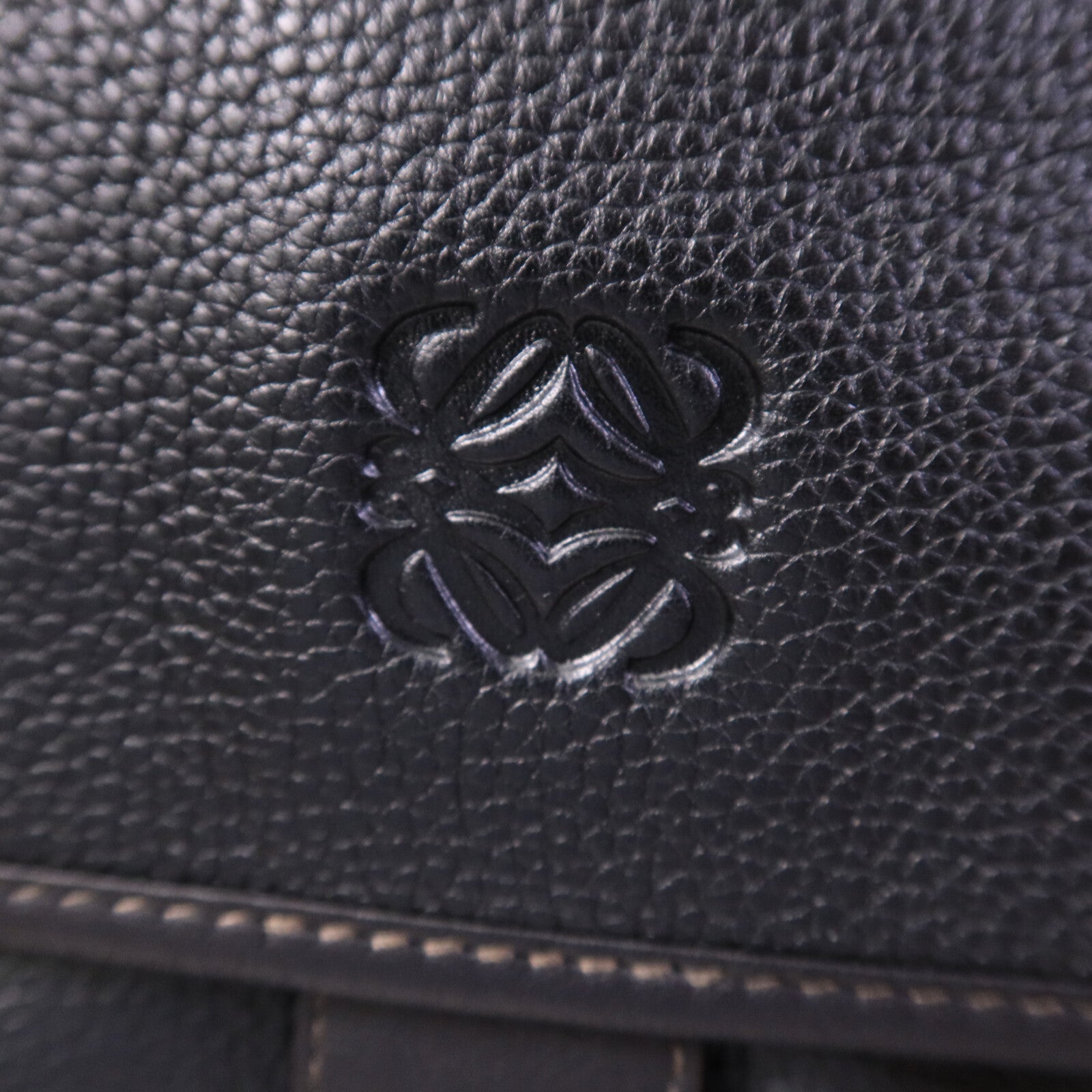 LOEWE 牛皮皮革Shoulder Bag肩背袋