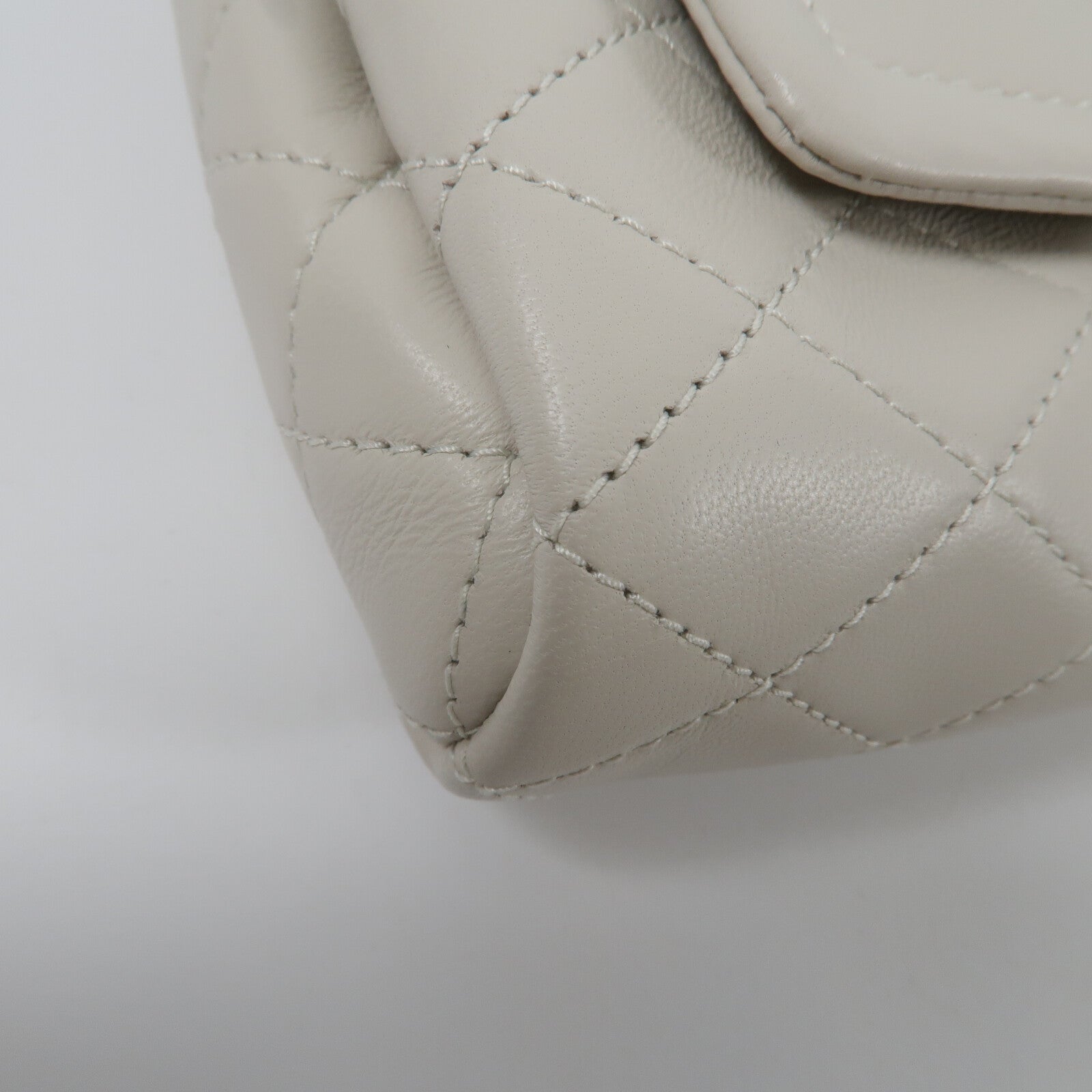 SAINT LAURENT 羊皮皮革Mini Nolita鏈帶肩背袋