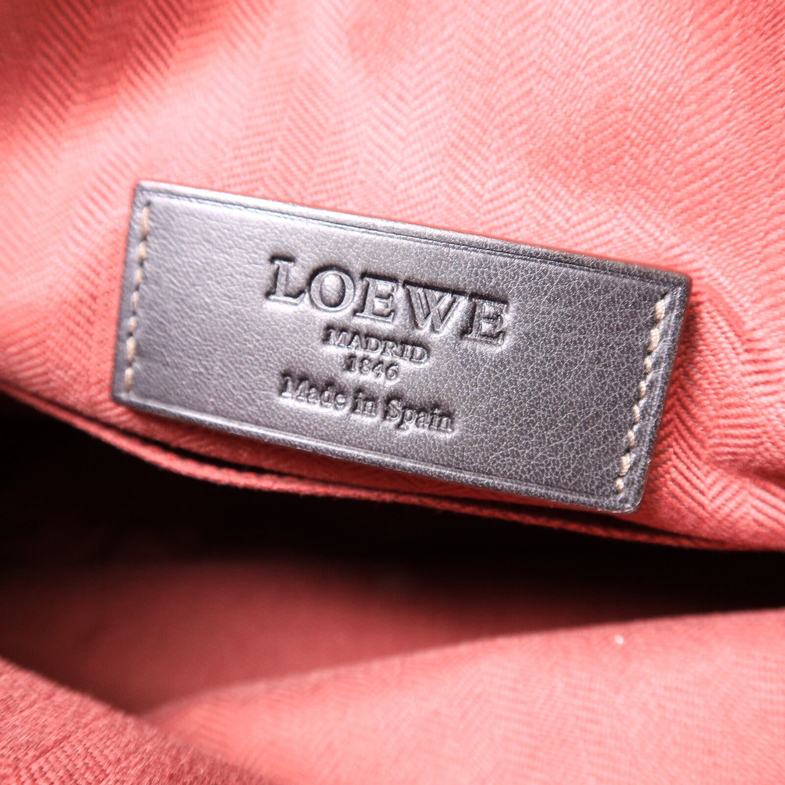 LOEWE 牛皮皮革Shoulder Bag肩背袋