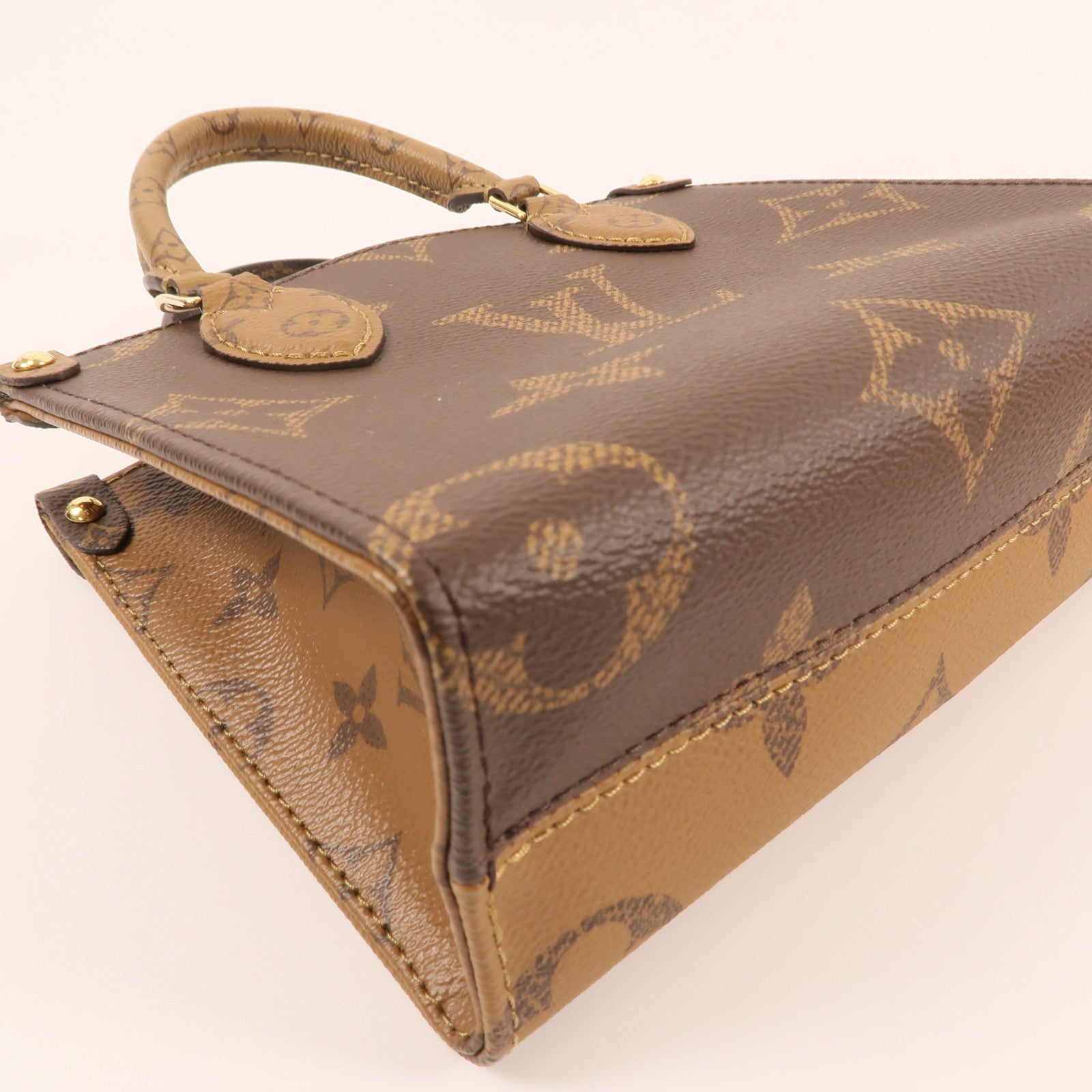 LOUIS VUITTON Monogram On The Go BB金扣手挽肩背兩用袋