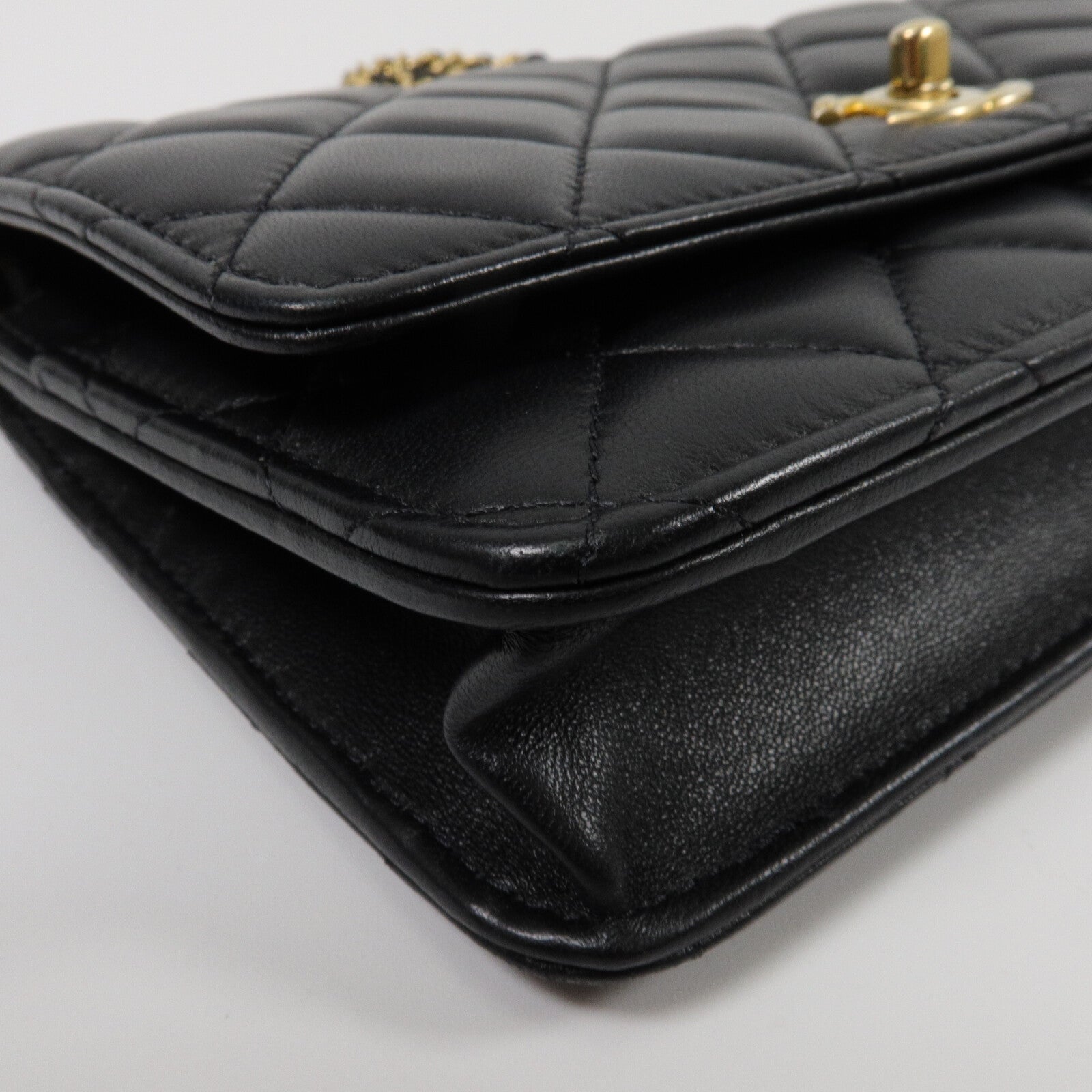 CHANEL 羊皮皮革Wallet On Chain With Gold Ball鏈帶肩背袋