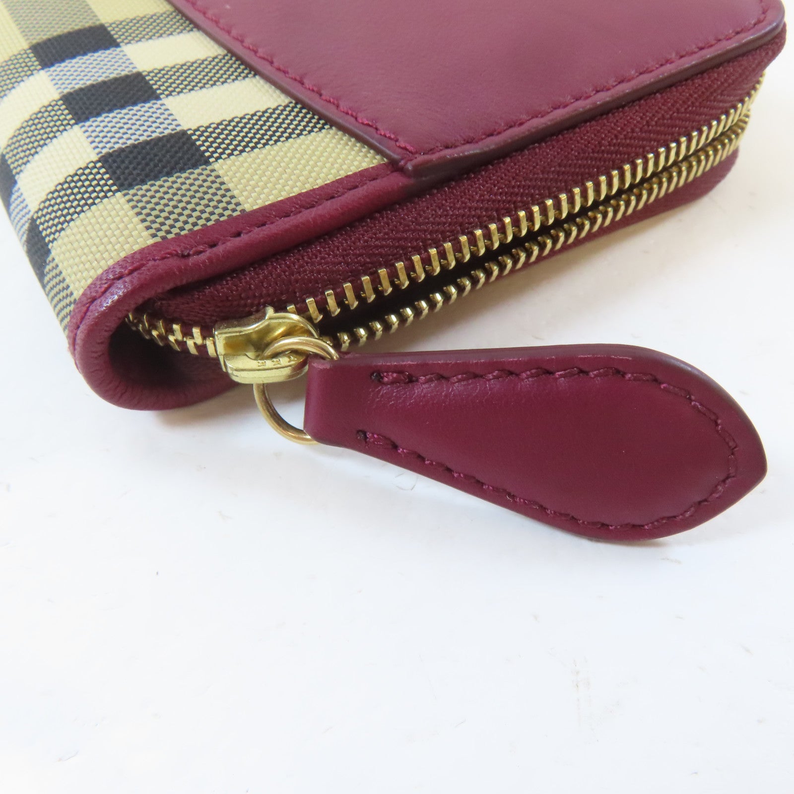BURBERRY 帆布Zipper Wallet金扣錢包紅色