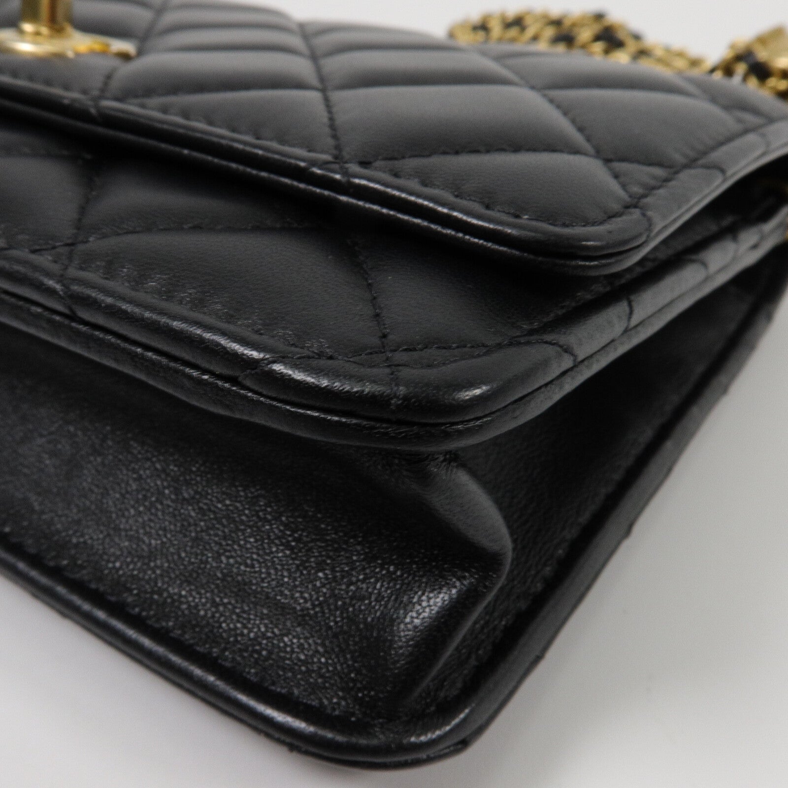CHANEL 羊皮皮革Wallet On Chain With Gold Ball鏈帶肩背袋