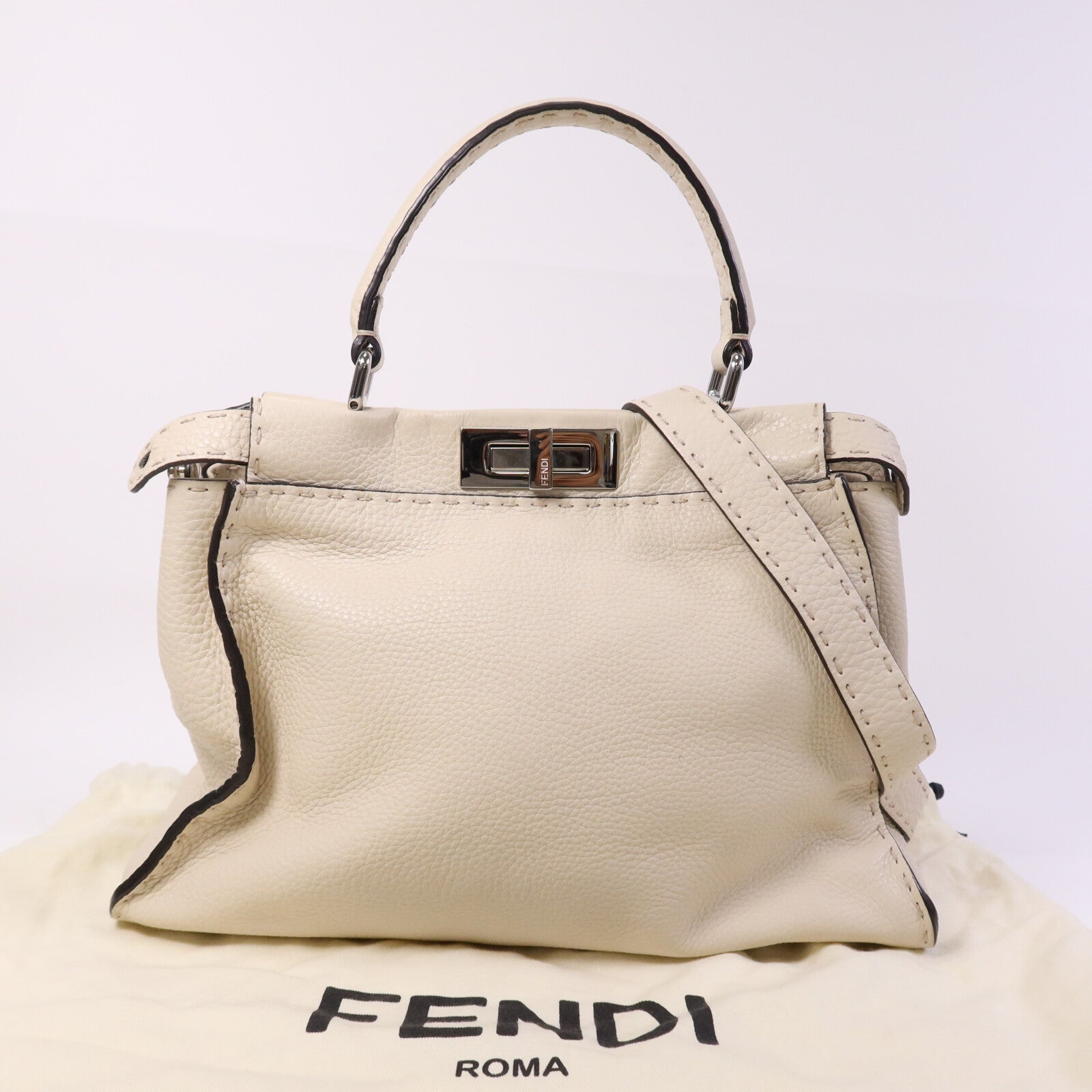 FENDI 【激減優惠】牛皮皮革Peekaboo Medium銀扣肩背袋