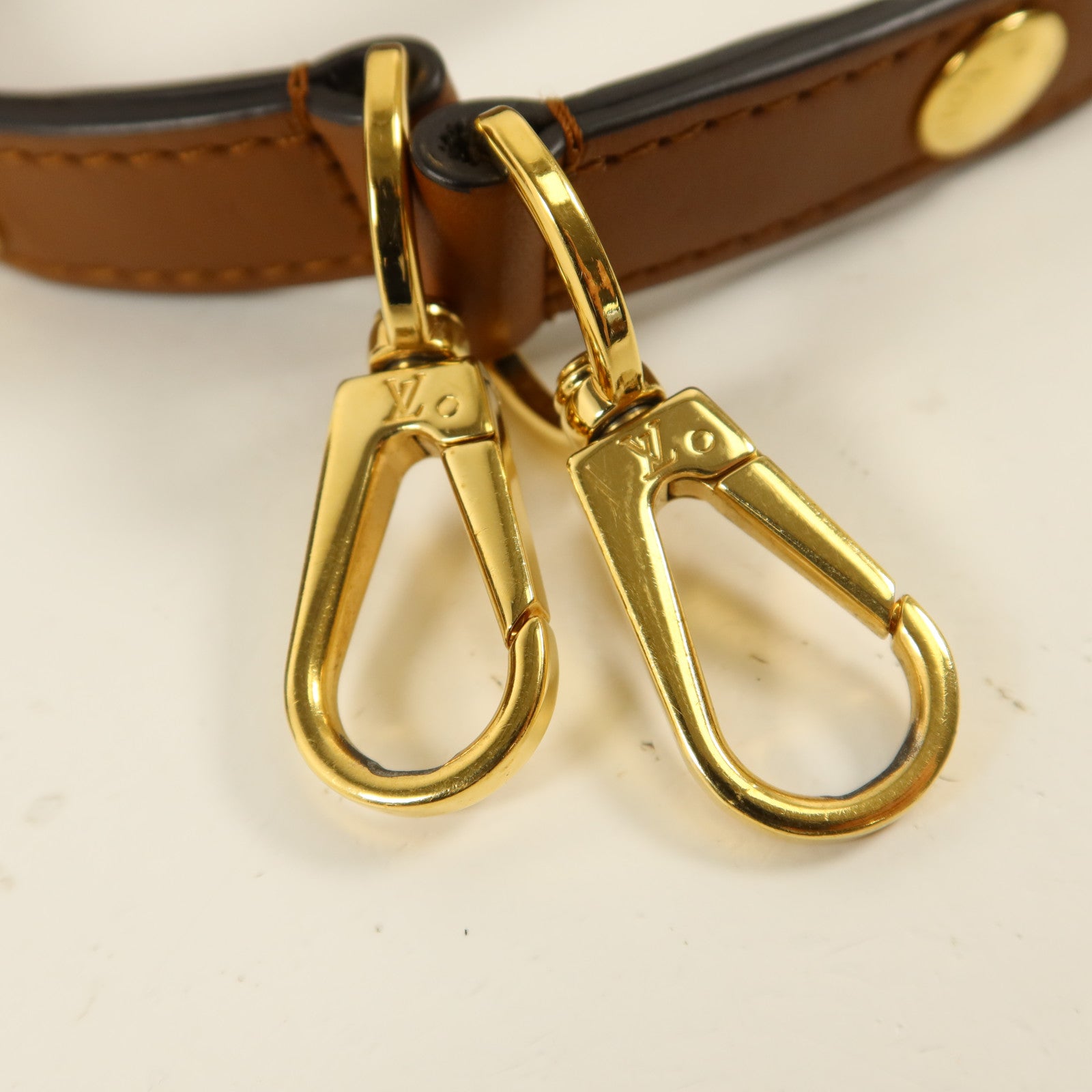 LOUIS VUITTON Monogram Reverse Mini Dauphine金扣肩背袋