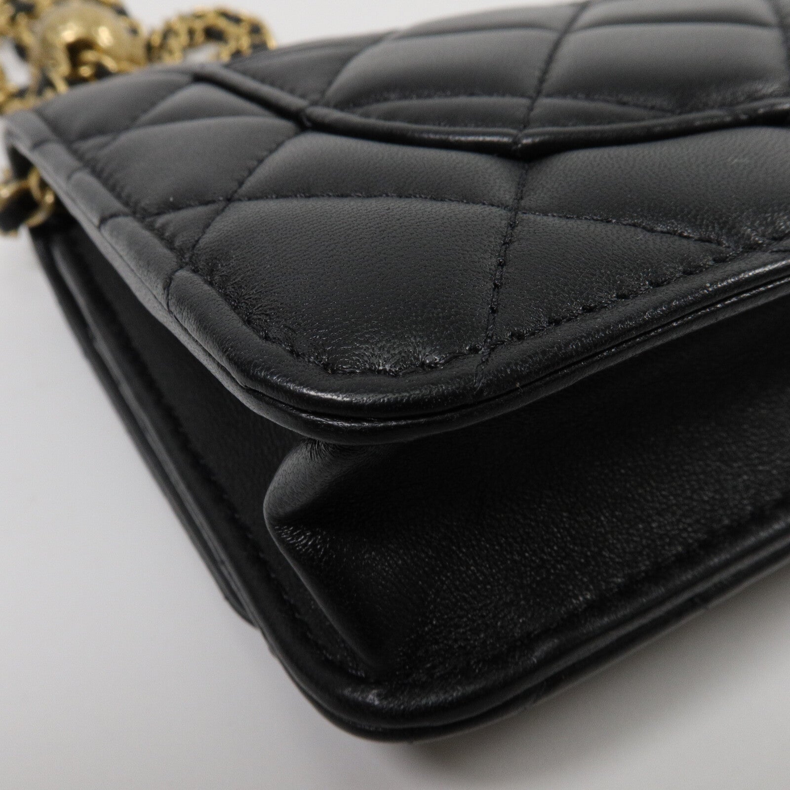 CHANEL 羊皮皮革Wallet On Chain With Gold Ball鏈帶肩背袋