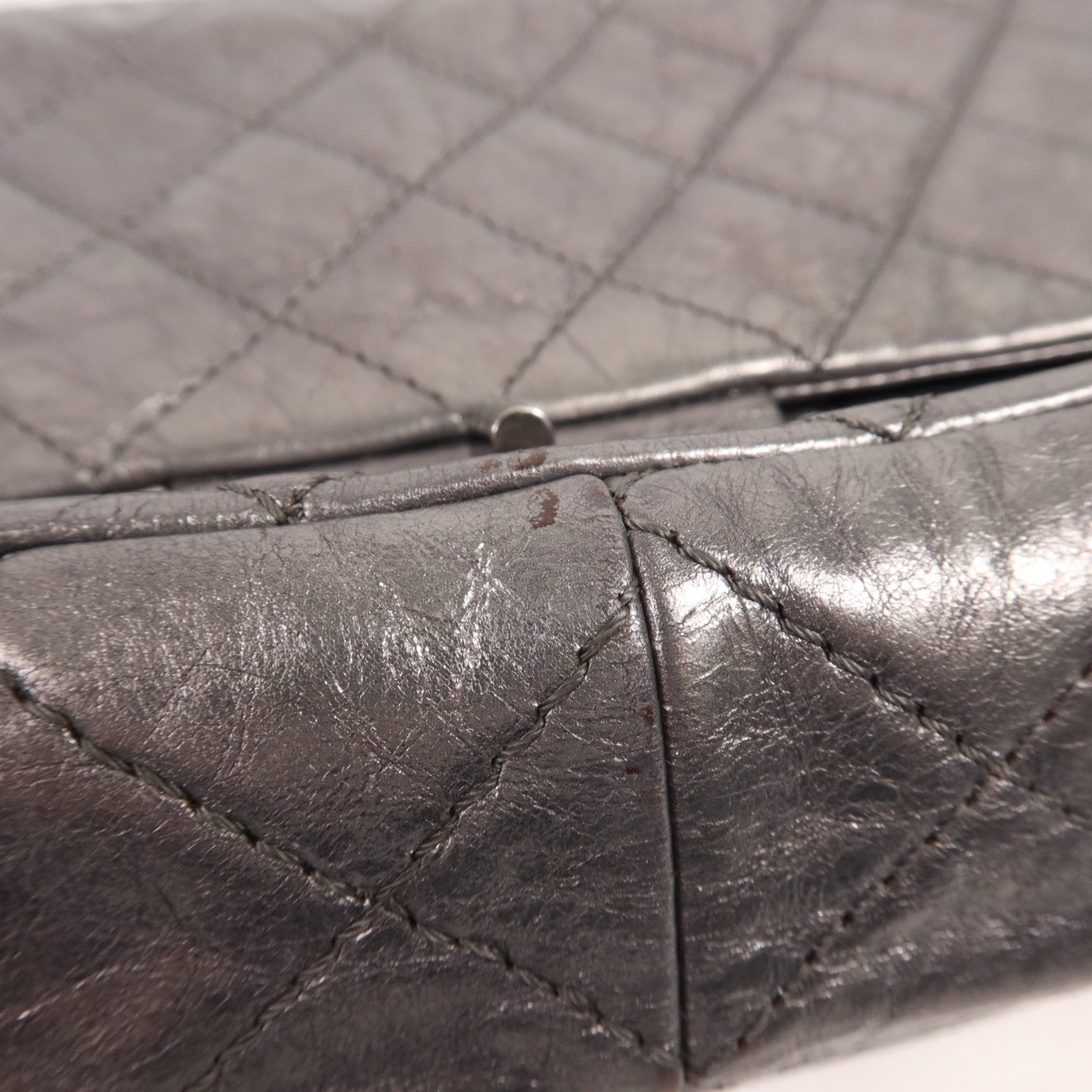 CHANEL 牛皮皮革Chanel 2.55銀扣鏈帶肩背袋