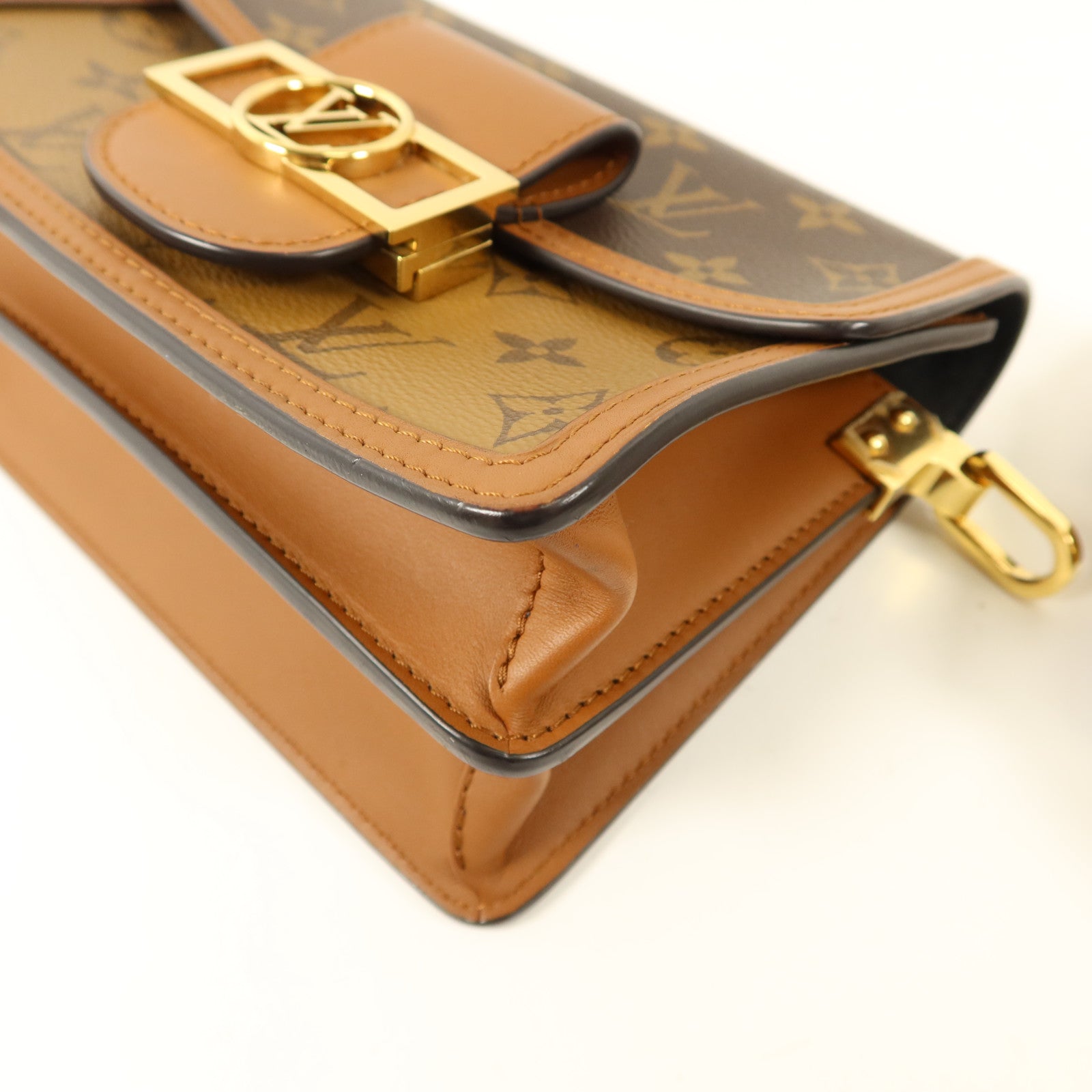 LOUIS VUITTON Monogram Reverse Mini Dauphine金扣肩背袋
