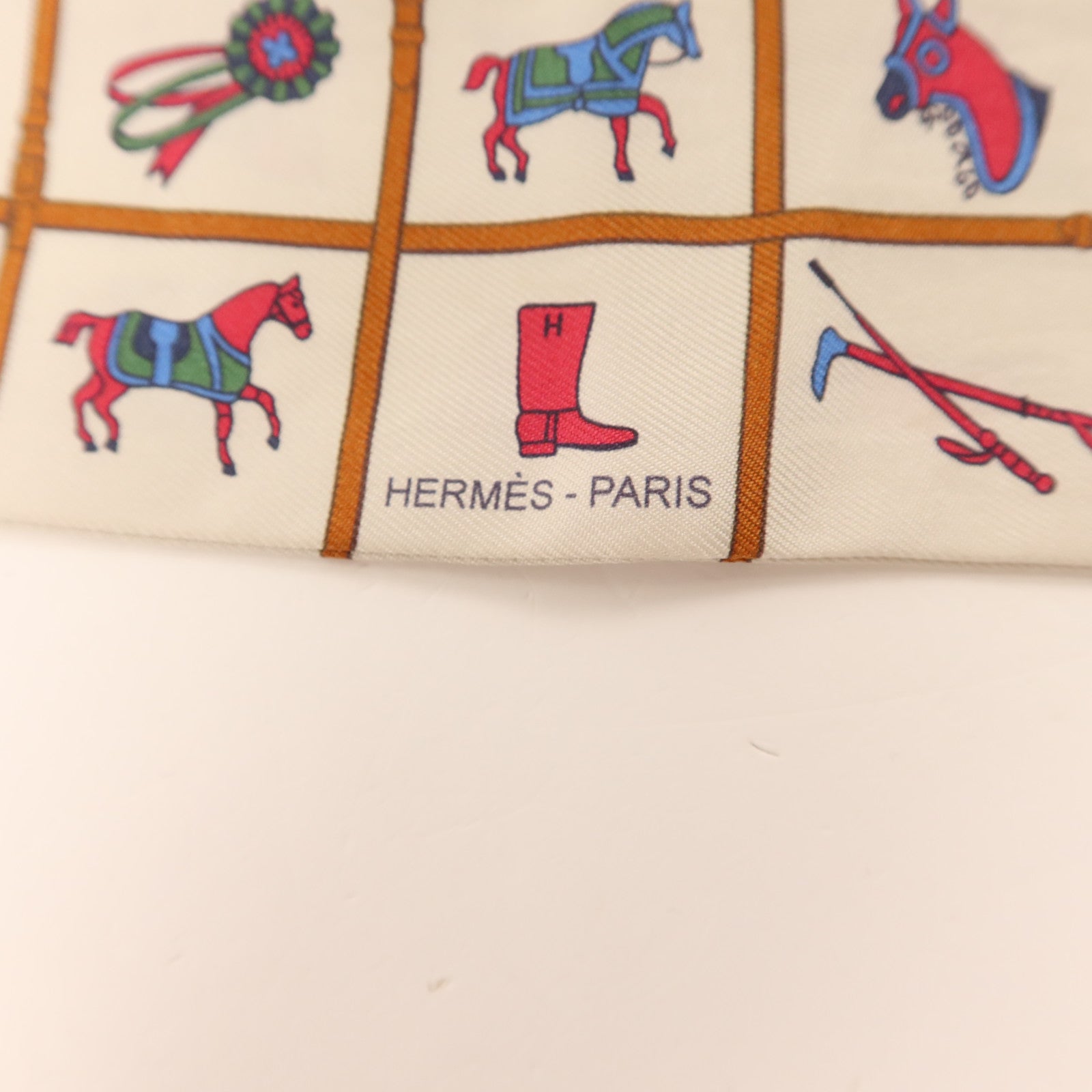 HERMES 絲質Twilly絲巾