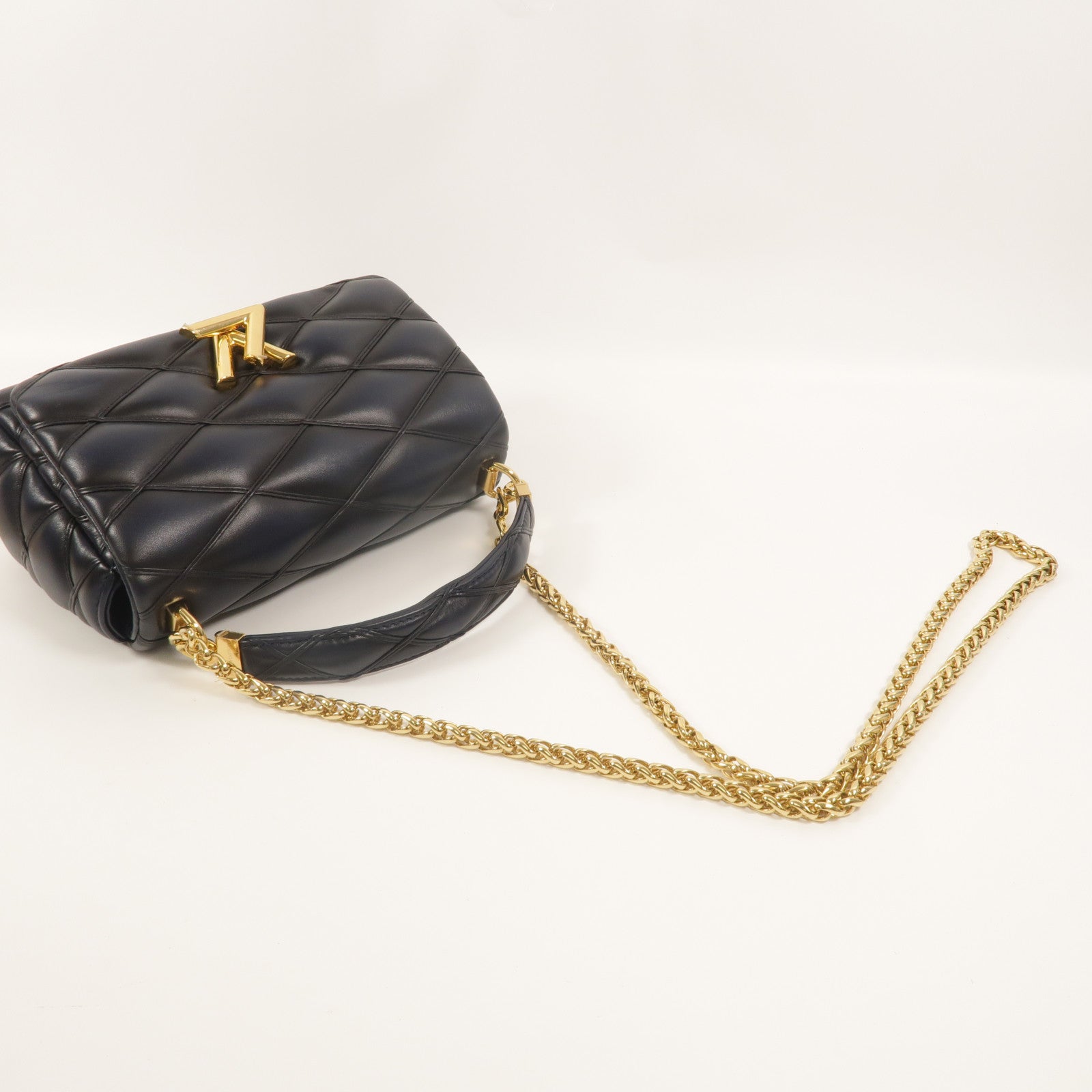 LOUIS VUITTON 羊皮皮革Go-14MM鏈帶手挽肩背兩用袋