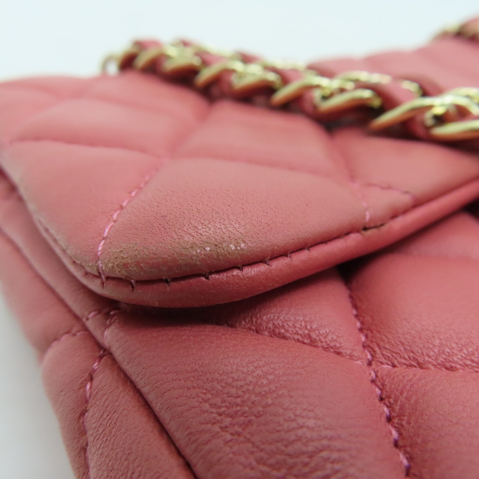 CHANEL 羊皮皮革Chain Shoulder链带肩背袋金扣粉红色