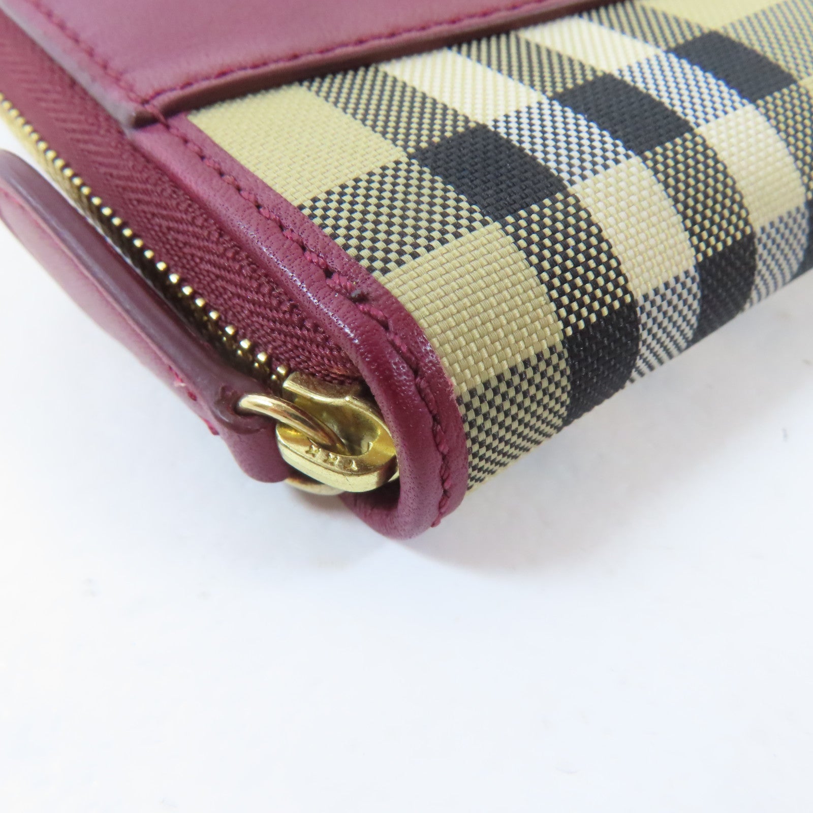 BURBERRY 帆布Zipper Wallet金扣錢包紅色