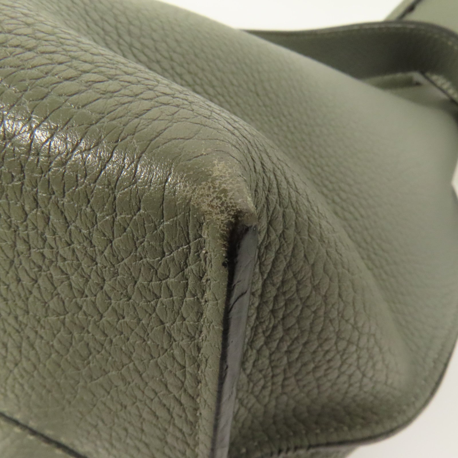 LOEWE 牛皮皮革Military Messenger銀扣肩背袋